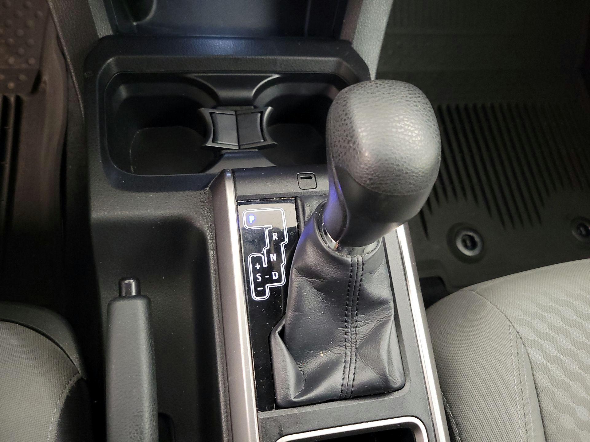 Thumbnail: 2022 Toyota Tacoma - 17