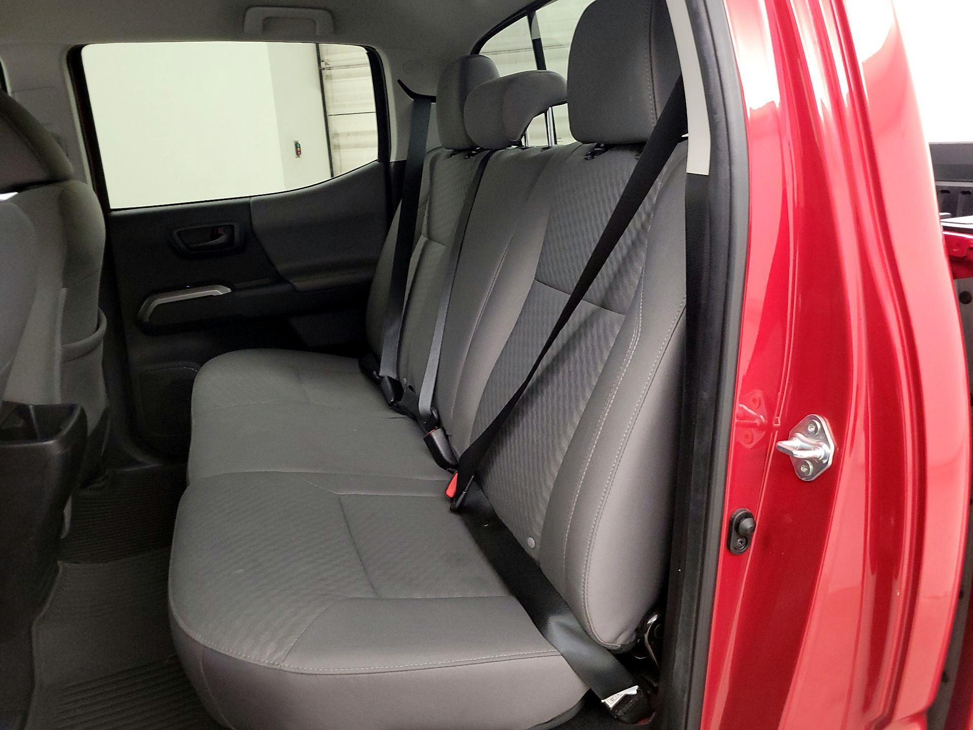 Thumbnail: 2022 Toyota Tacoma - 19