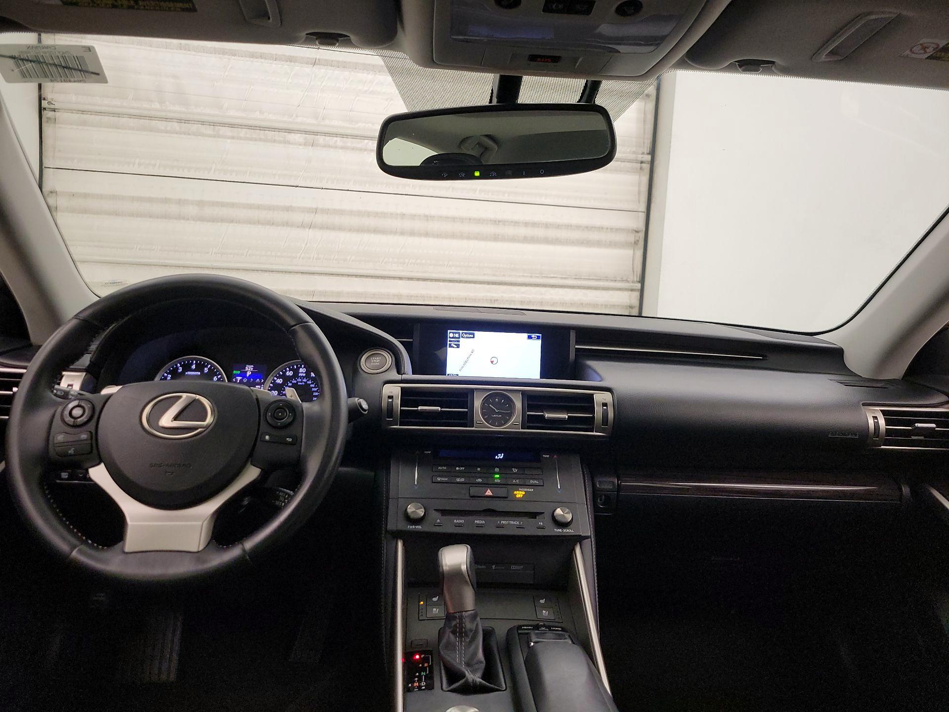 Thumbnail: 2015 Lexus IS - 9