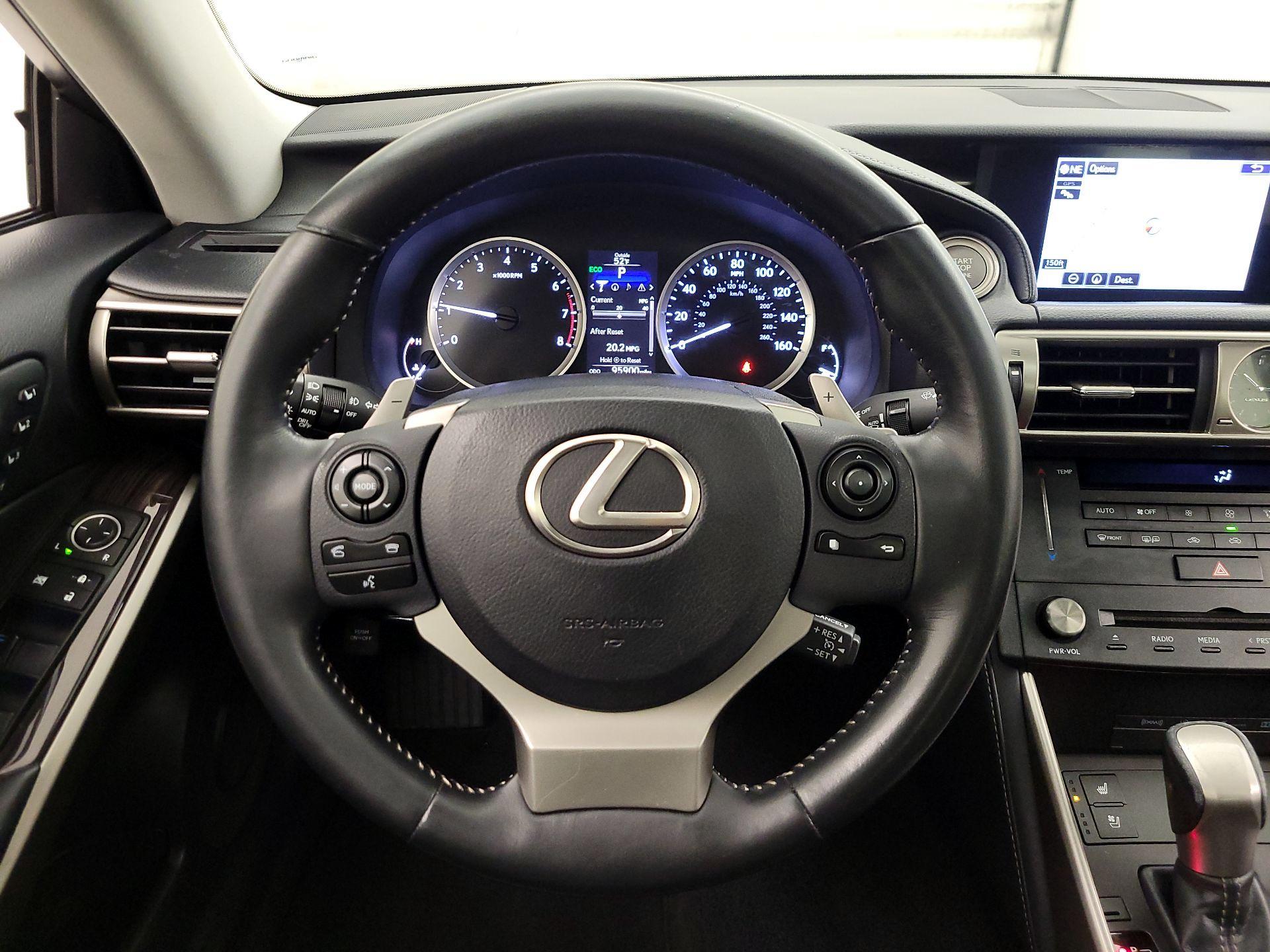 Thumbnail: 2015 Lexus IS - 10