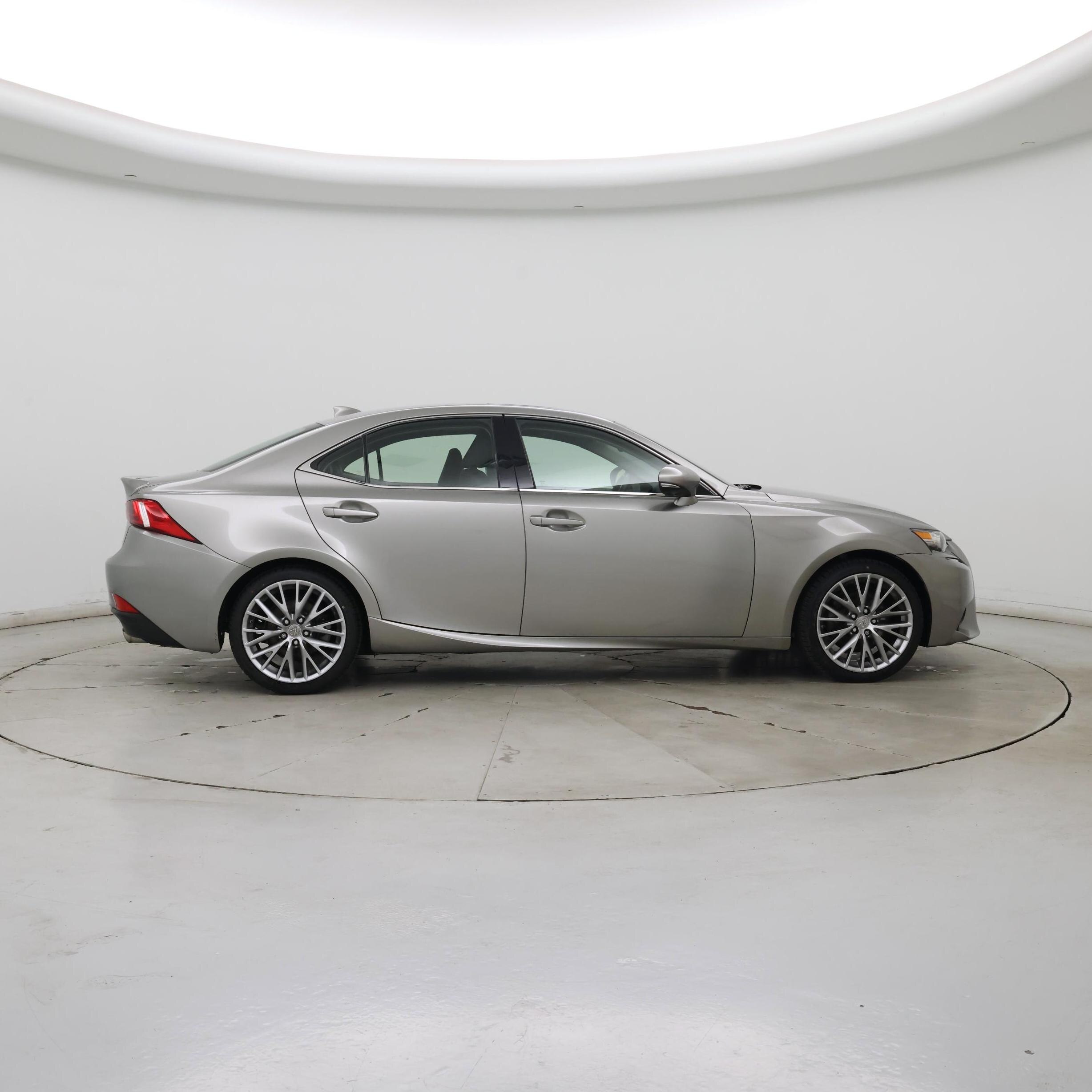 Thumbnail: 2015 Lexus IS - 7