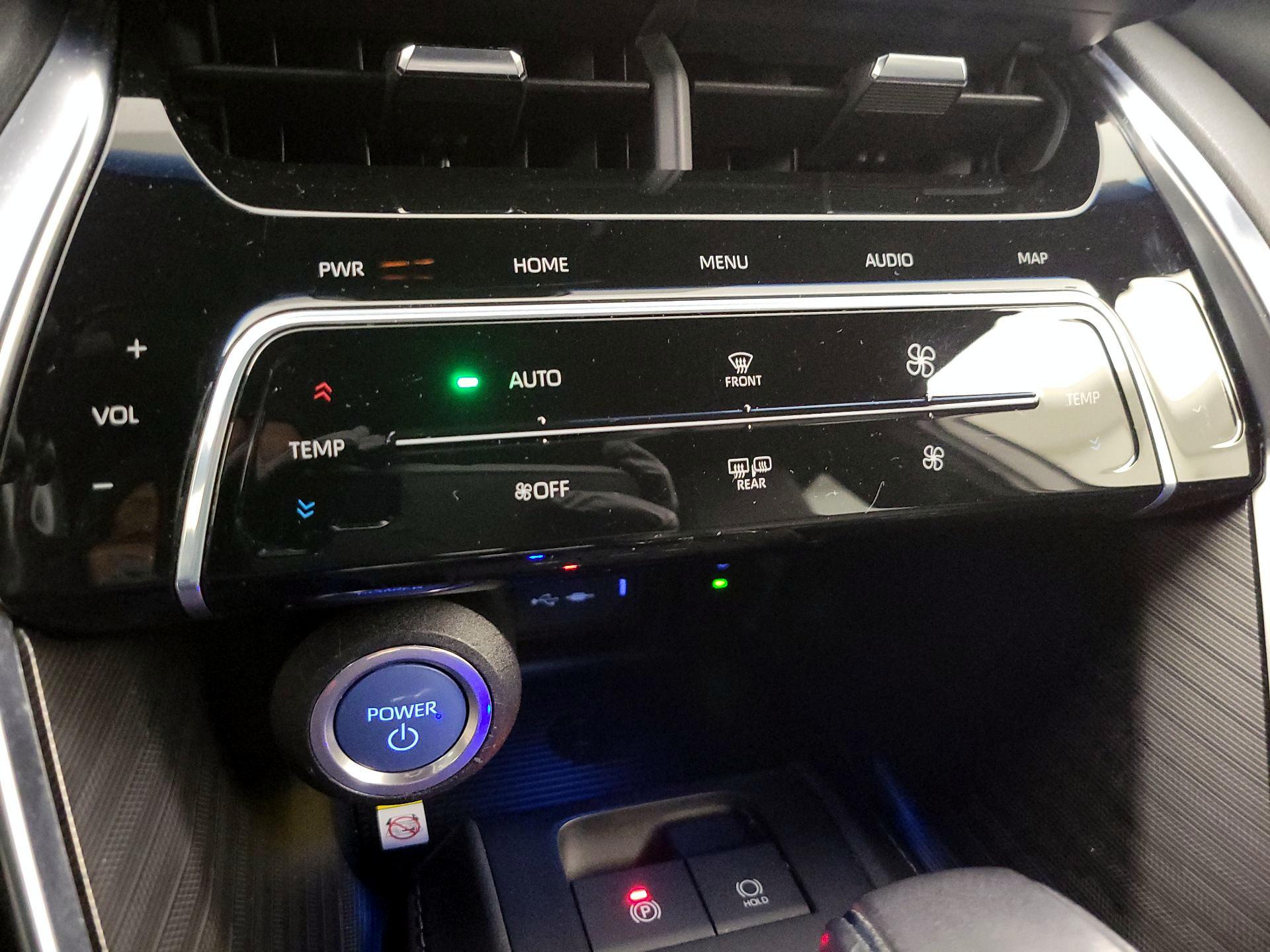 Thumbnail: 2021 Toyota Venza - 17