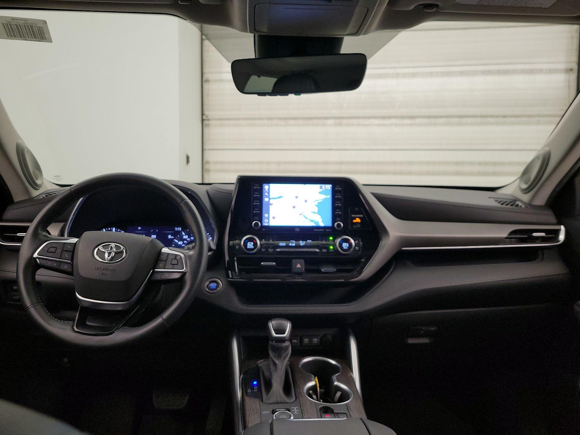 Thumbnail: 2021 Toyota Highlander - 9