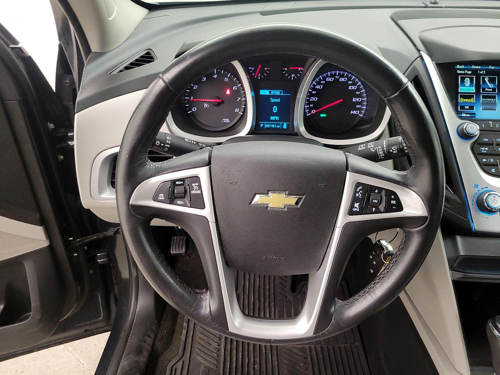 Thumbnail: 2017 Chevrolet Equinox - 10