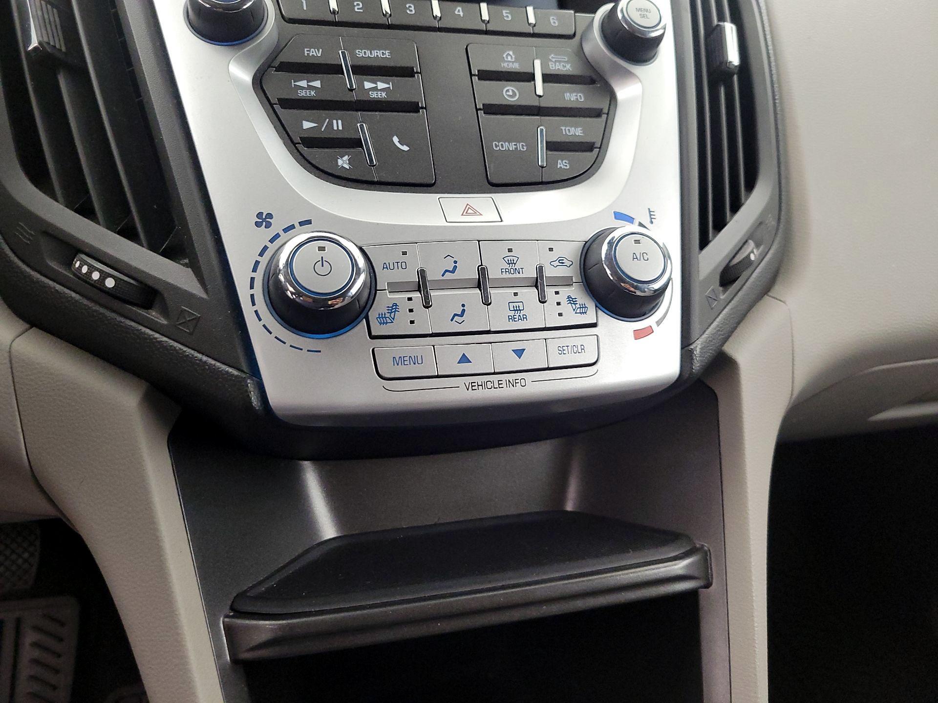 Thumbnail: 2017 Chevrolet Equinox - 15