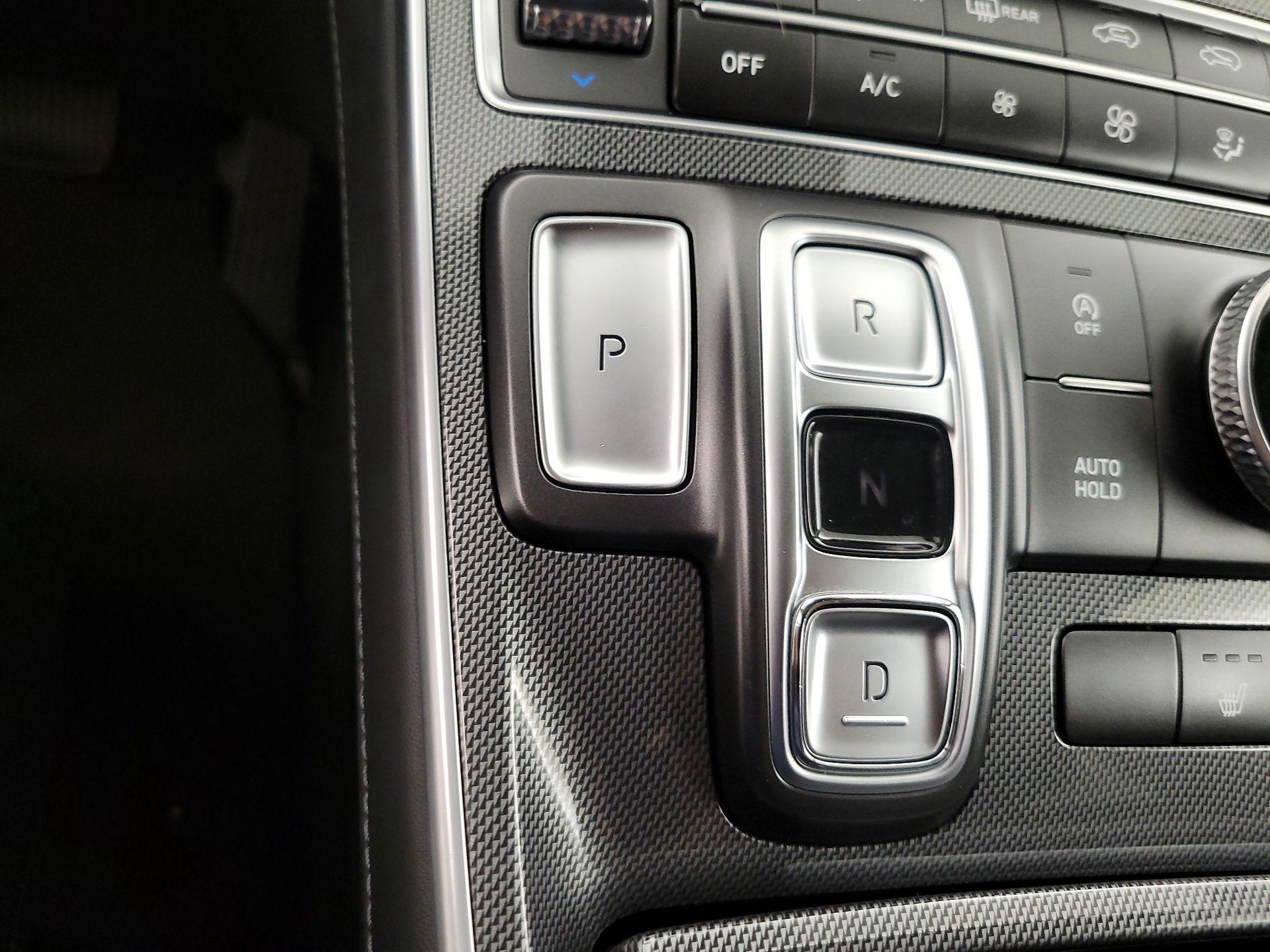 Thumbnail: 2022 Hyundai Santa Fe - 18