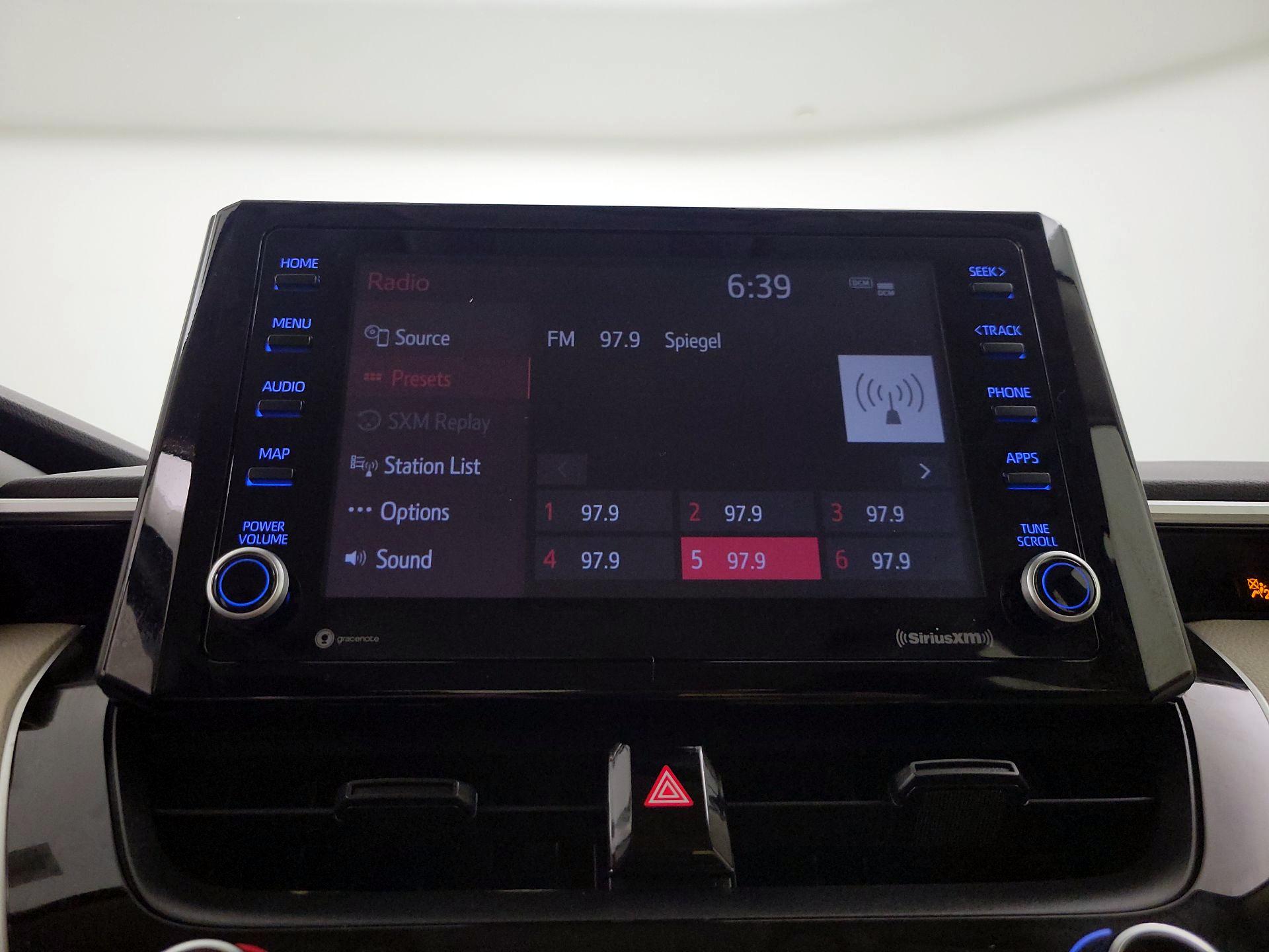 Thumbnail: 2022 Toyota Corolla - 15