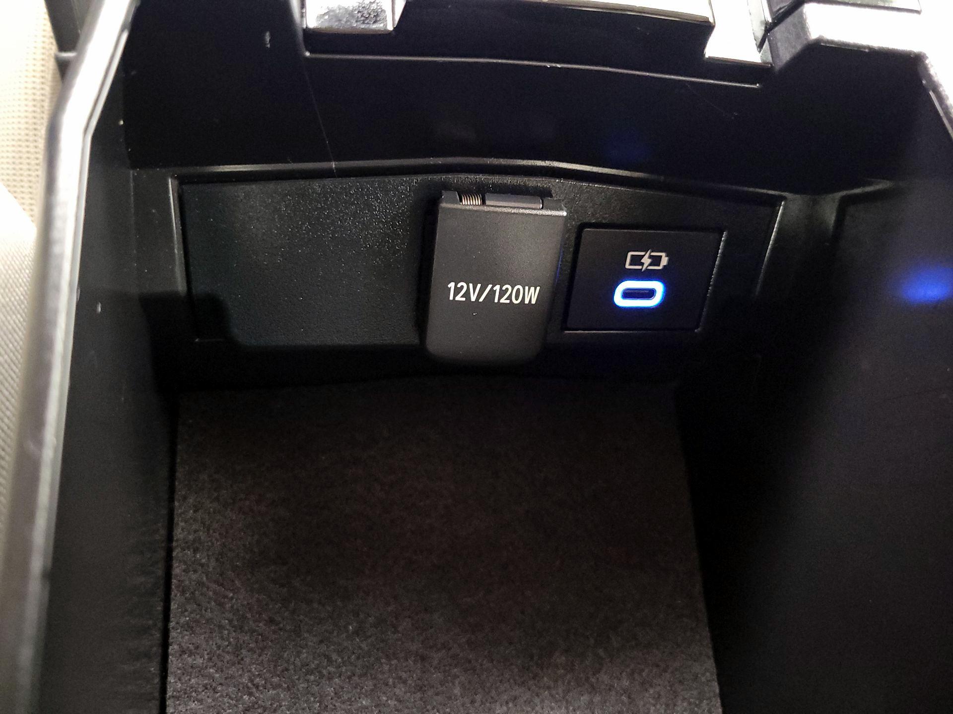 Thumbnail: 2022 Toyota Corolla - 18