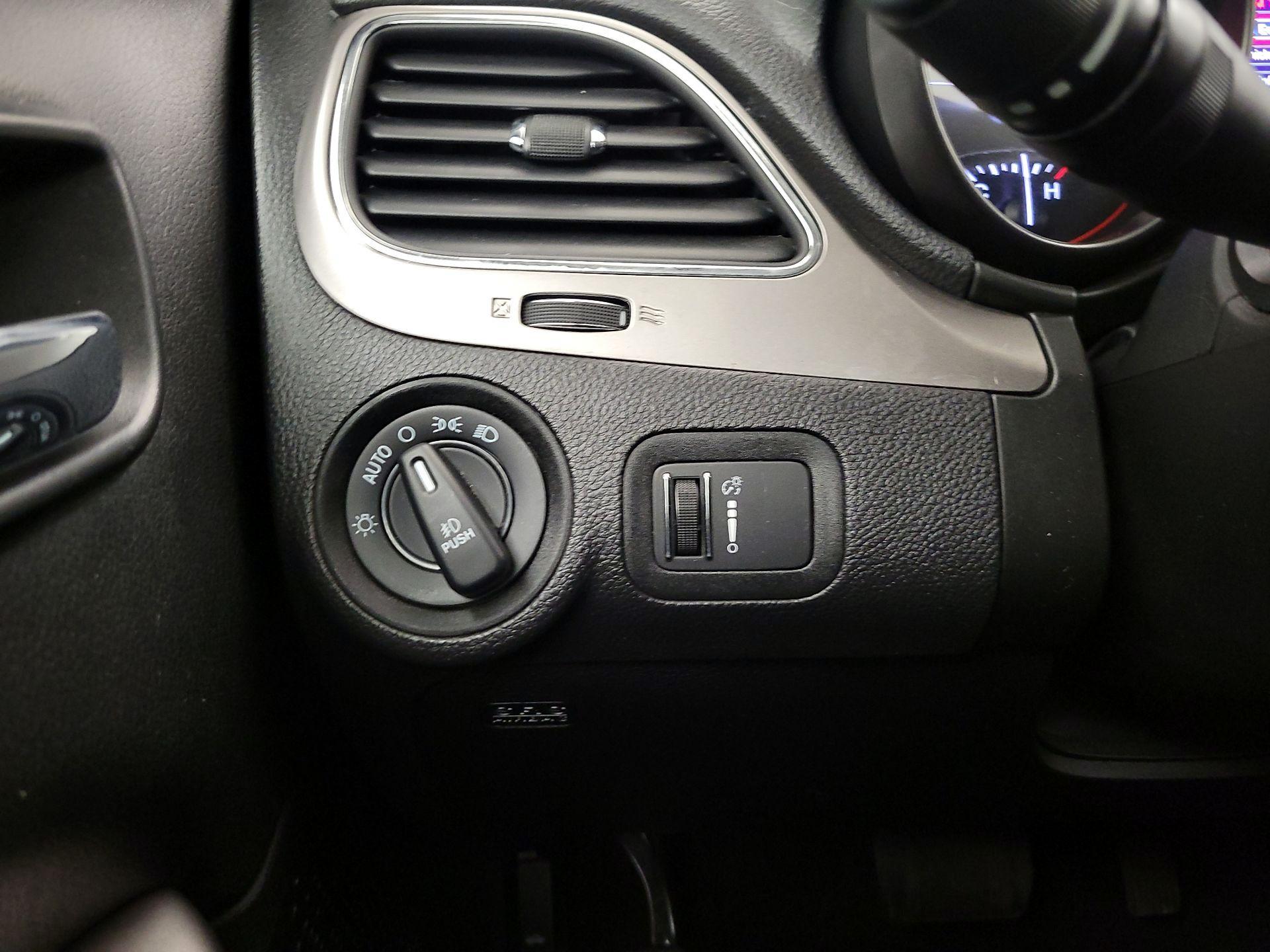 Thumbnail: 2018 Dodge Journey - 13