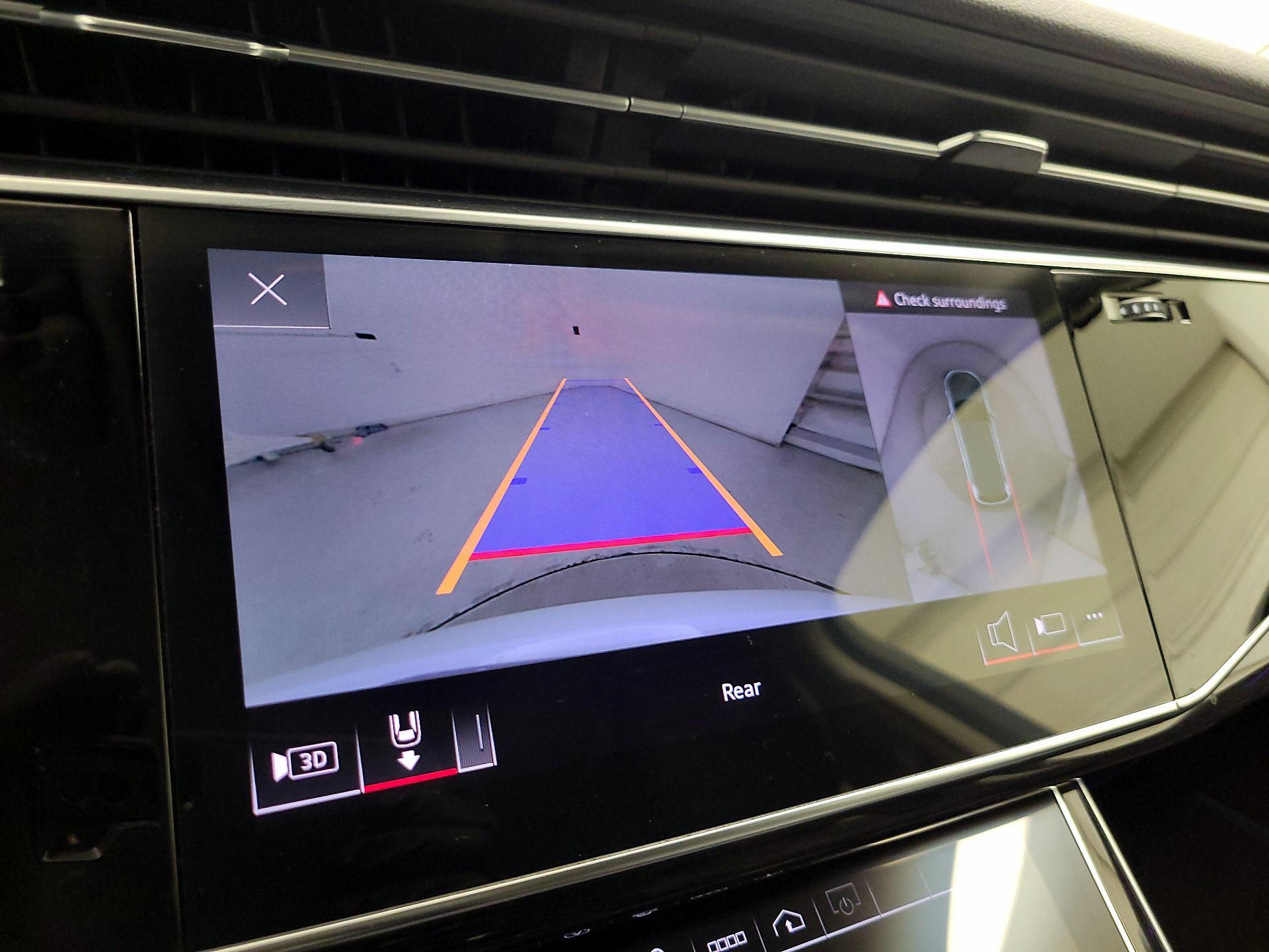 Thumbnail: 2022 Audi Q7 - 15