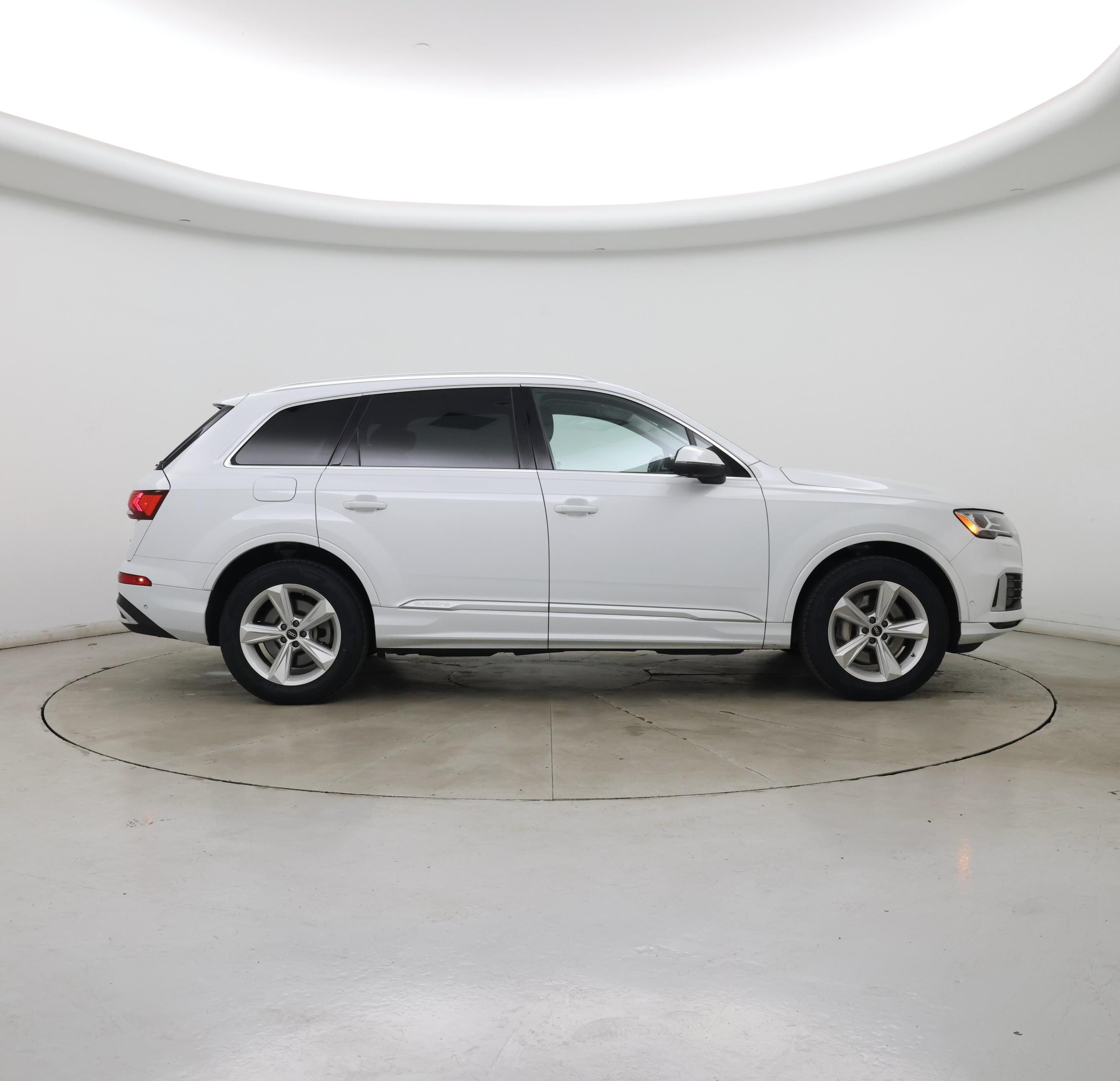 Thumbnail: 2022 Audi Q7 - 7