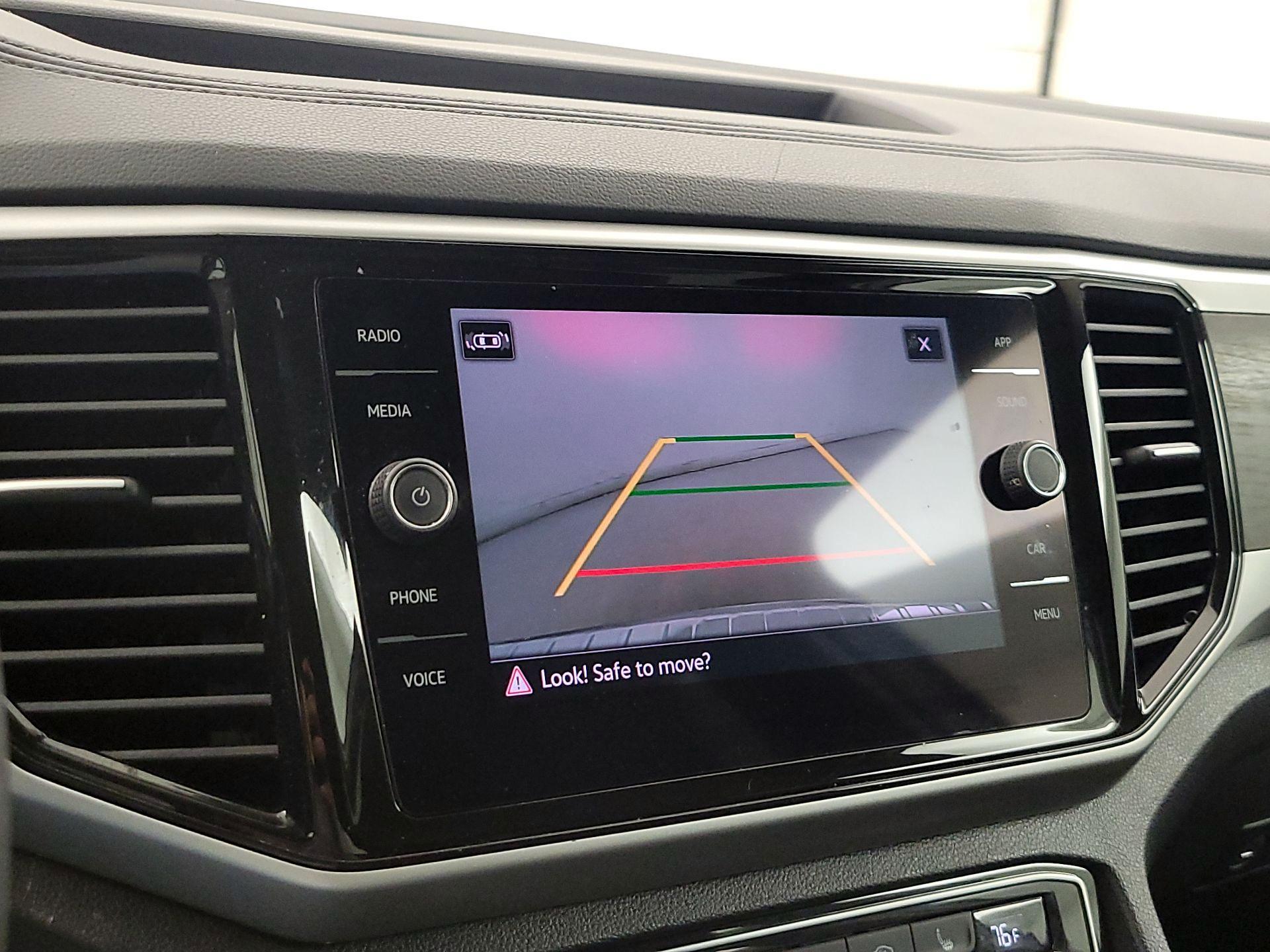 Thumbnail: 2022 Volkswagen Atlas - 14