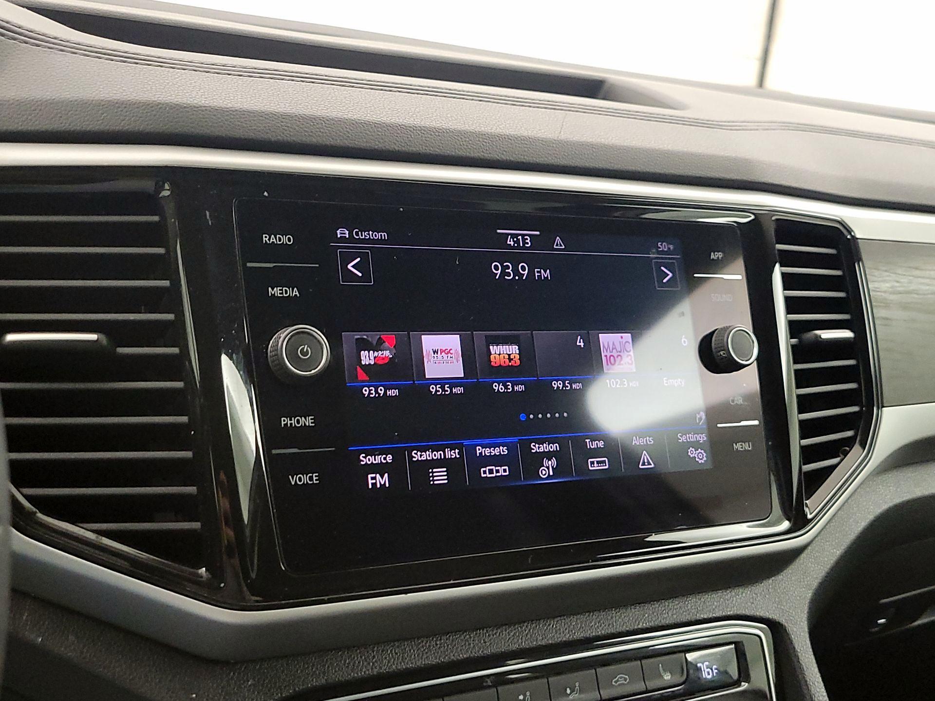 Thumbnail: 2022 Volkswagen Atlas - 15