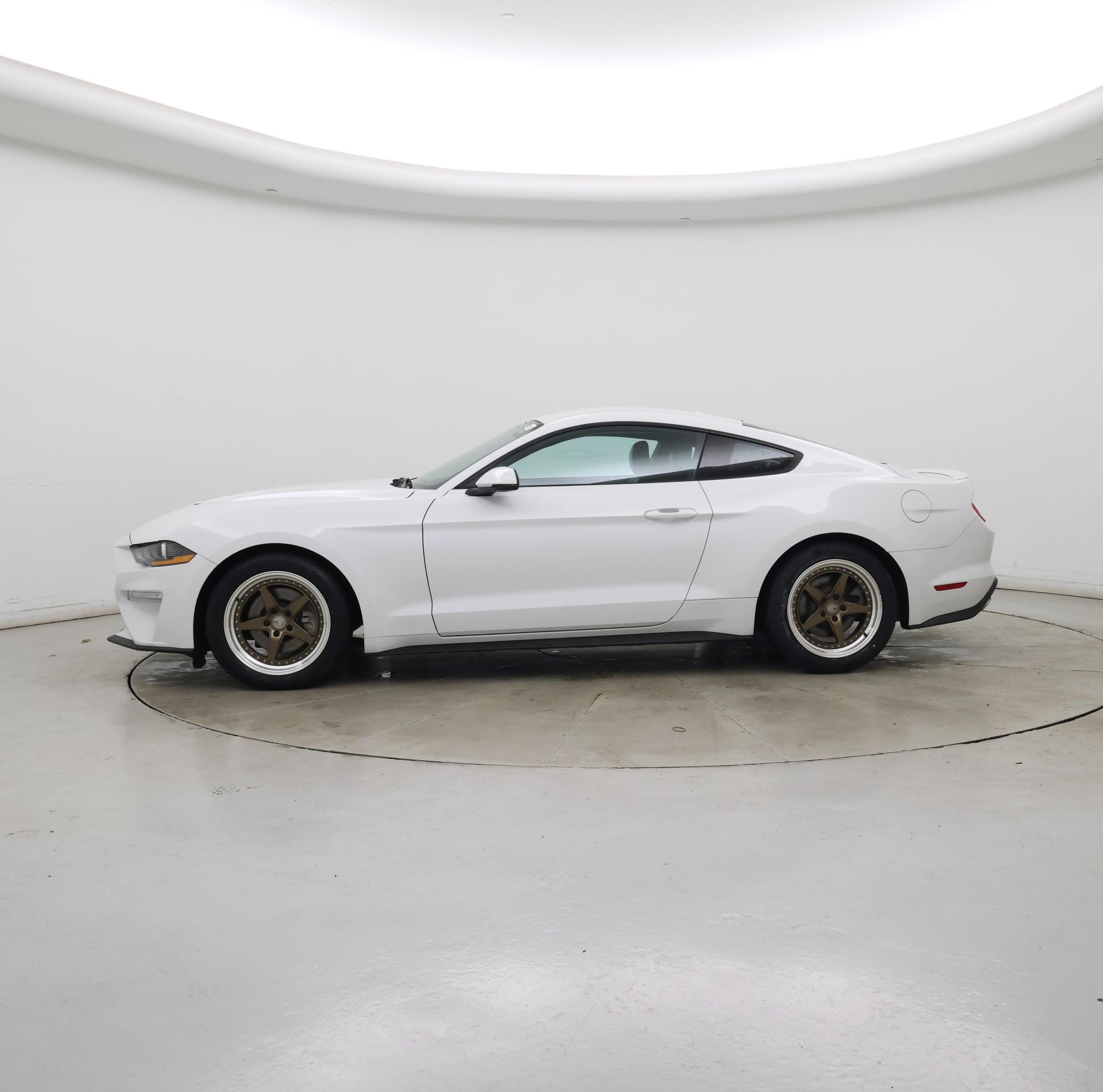 Thumbnail: 2020 Ford Mustang - 3