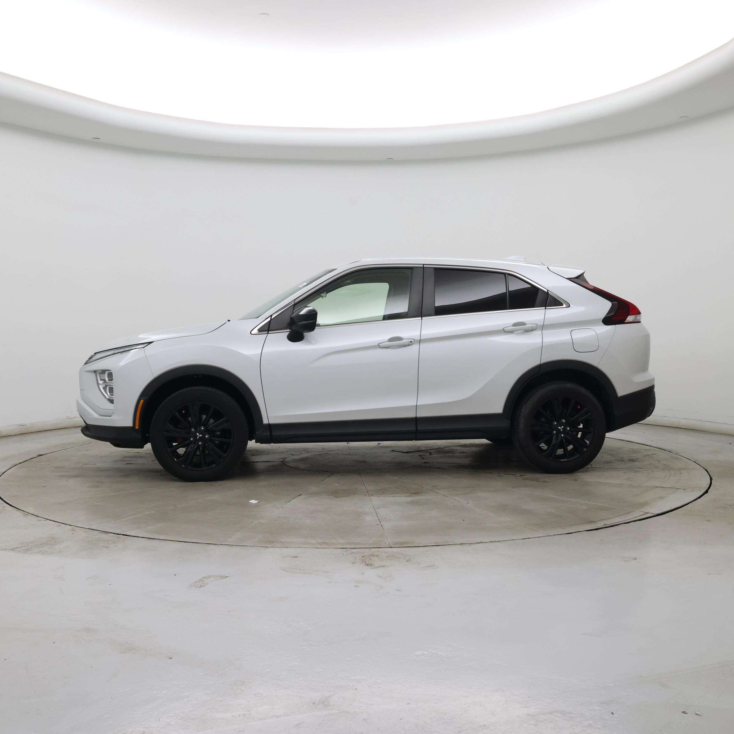 Thumbnail: 2023 Mitsubishi Eclipse Cross - 3