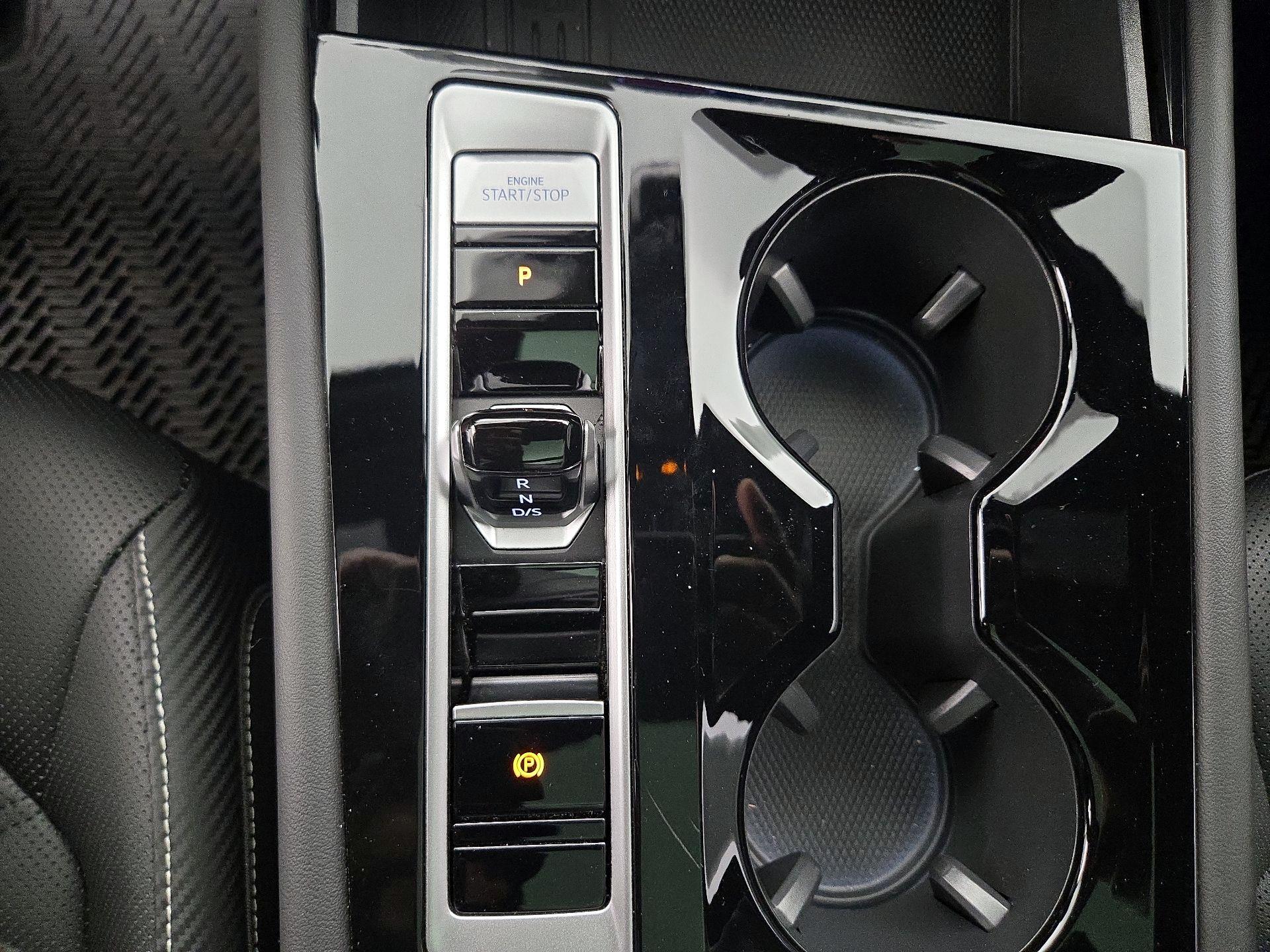 Thumbnail: 2025 Volkswagen Atlas - 17