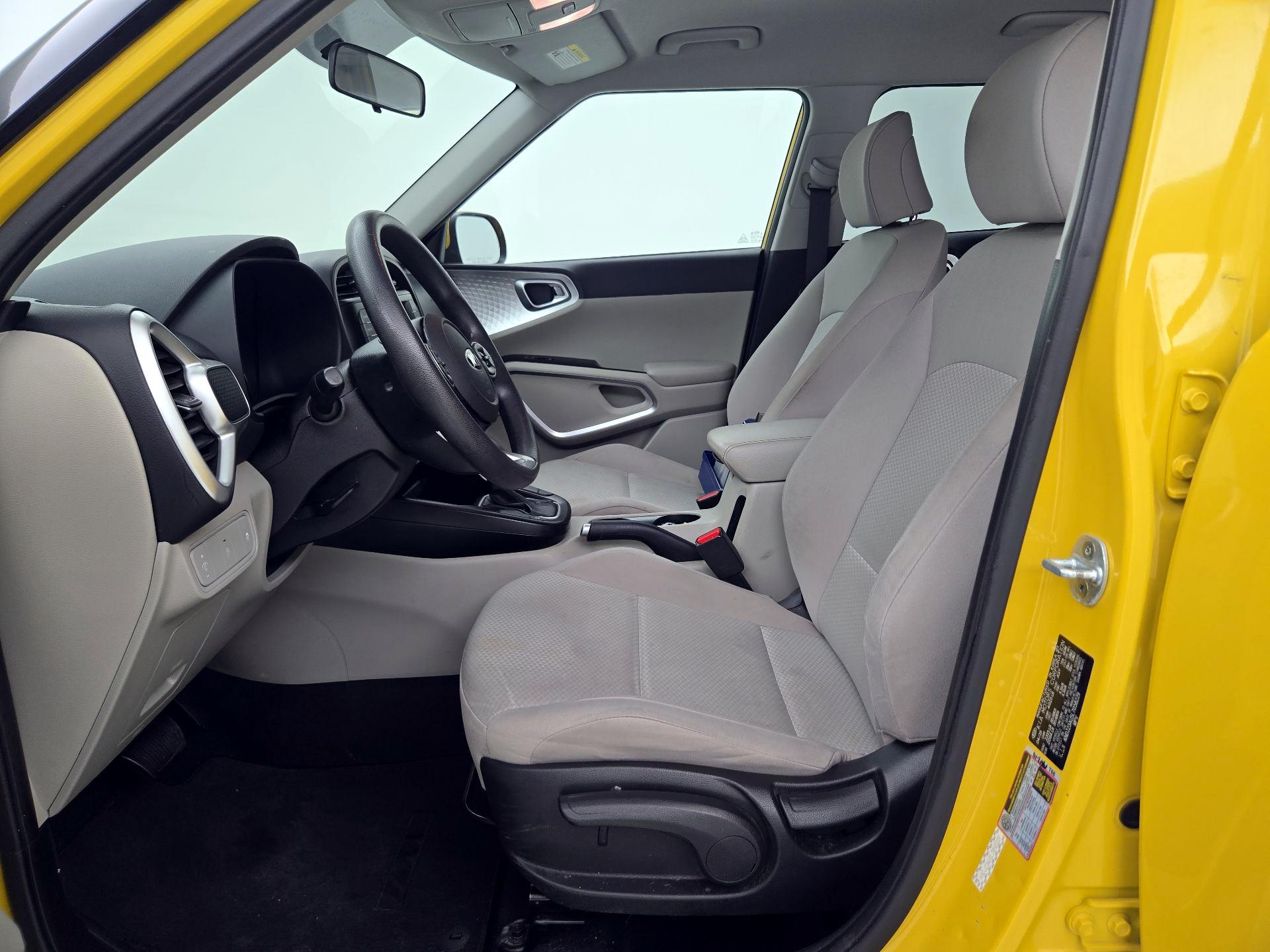 Thumbnail: 2020 Kia Soul - 11