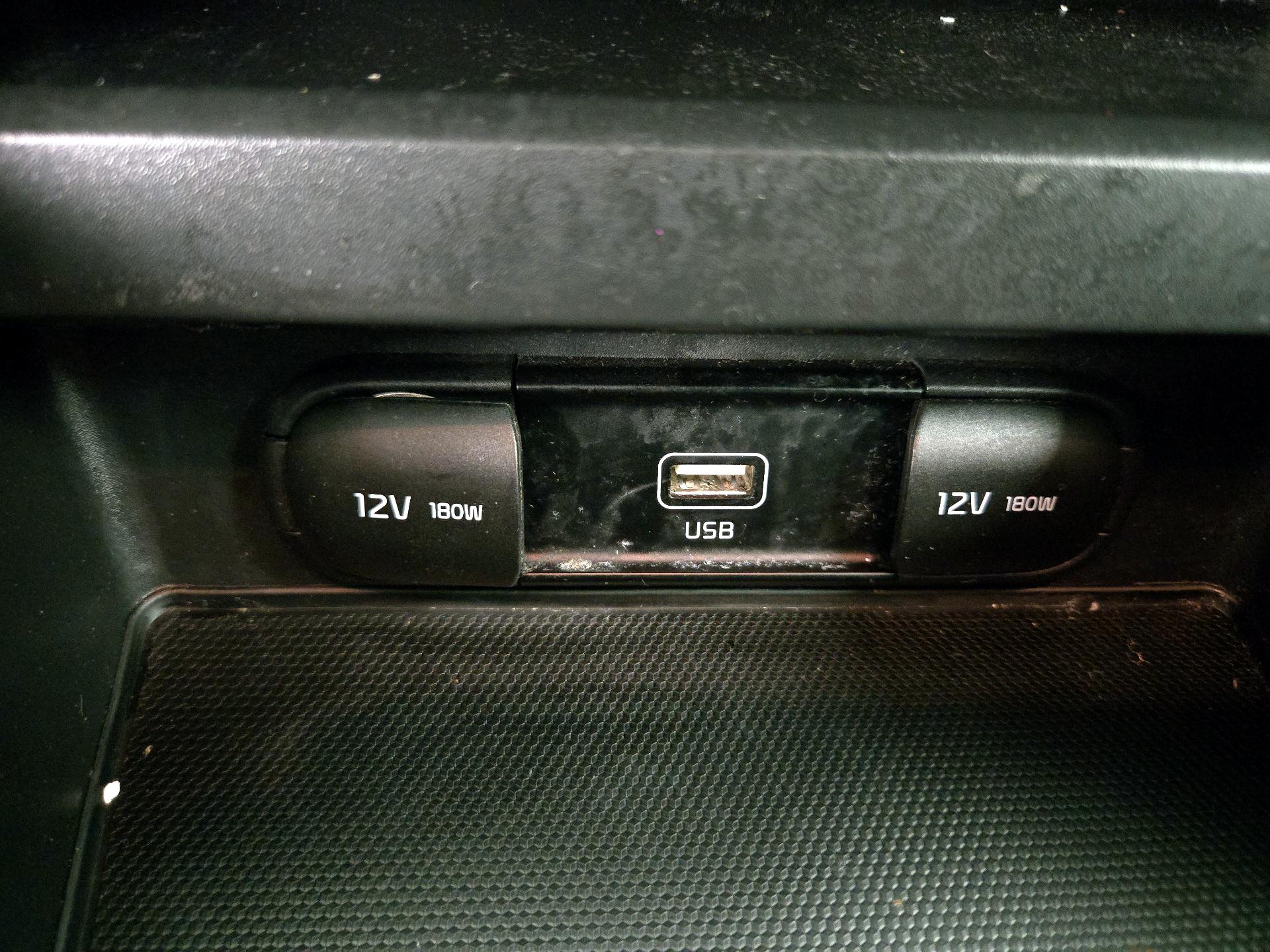 Thumbnail: 2020 Kia Soul - 18