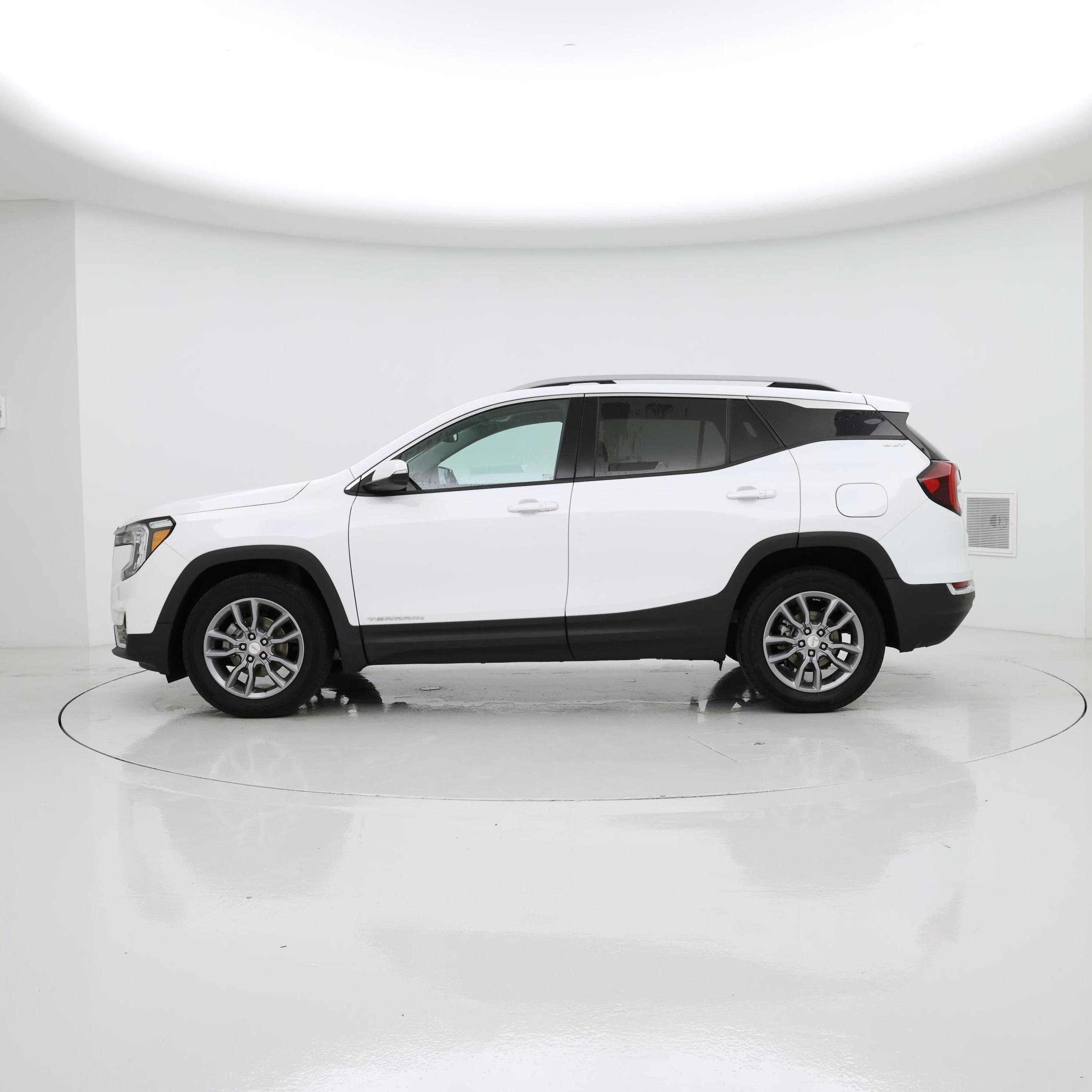 Thumbnail: 2022 GMC Terrain - 3