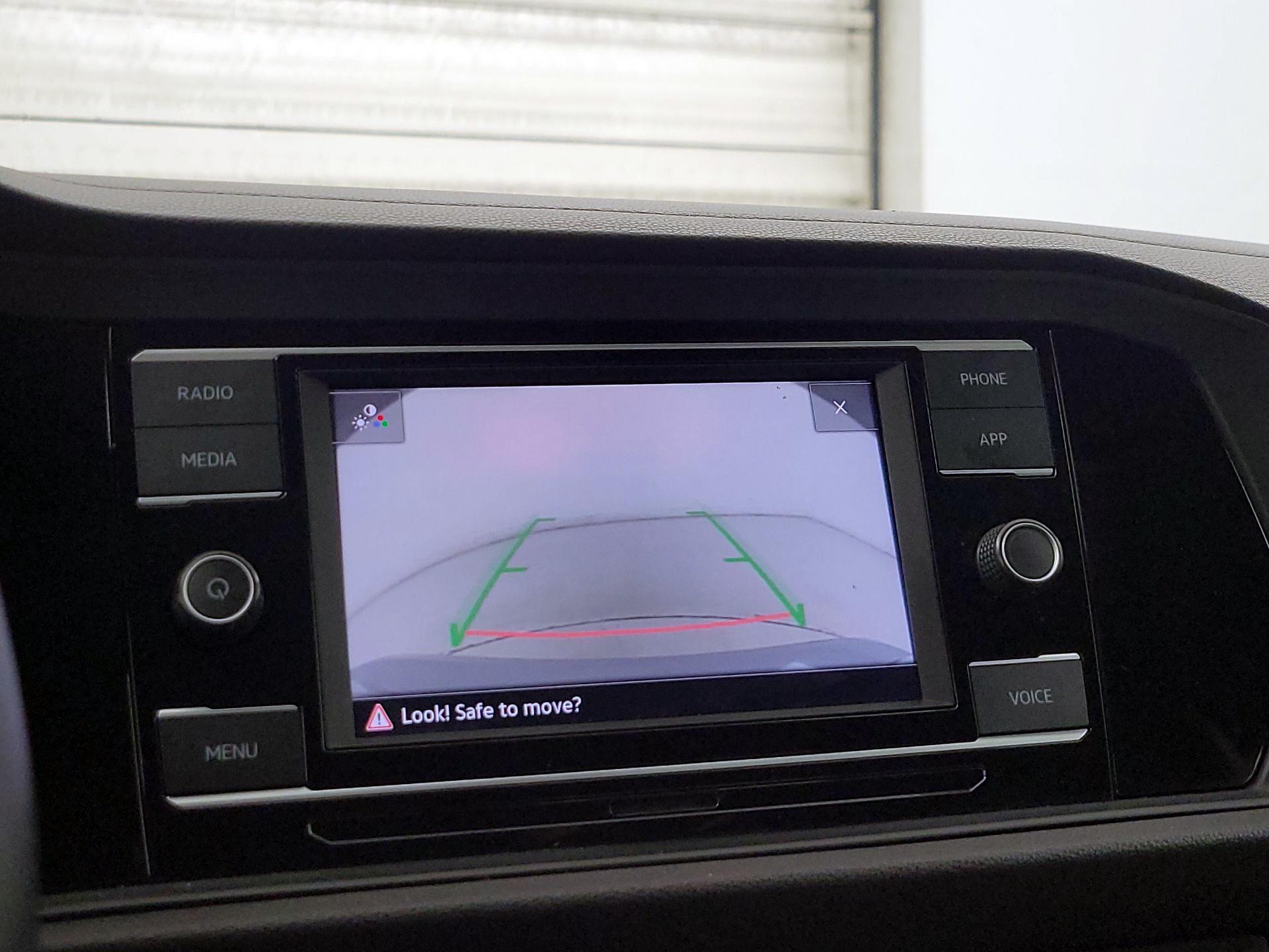 Thumbnail: 2021 Volkswagen Jetta - 14