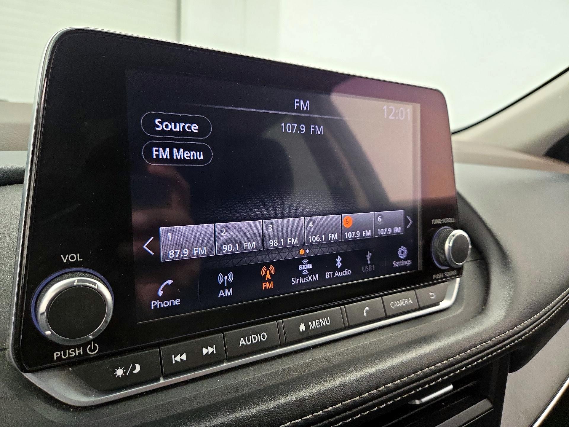 Thumbnail: 2023 Nissan Rogue - 15