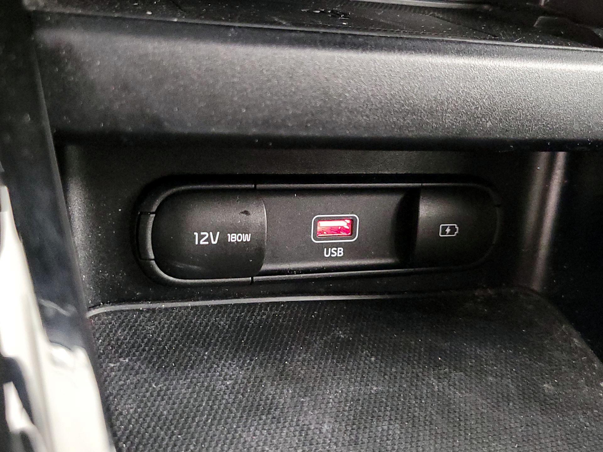 Thumbnail: 2022 Kia Forte - 19