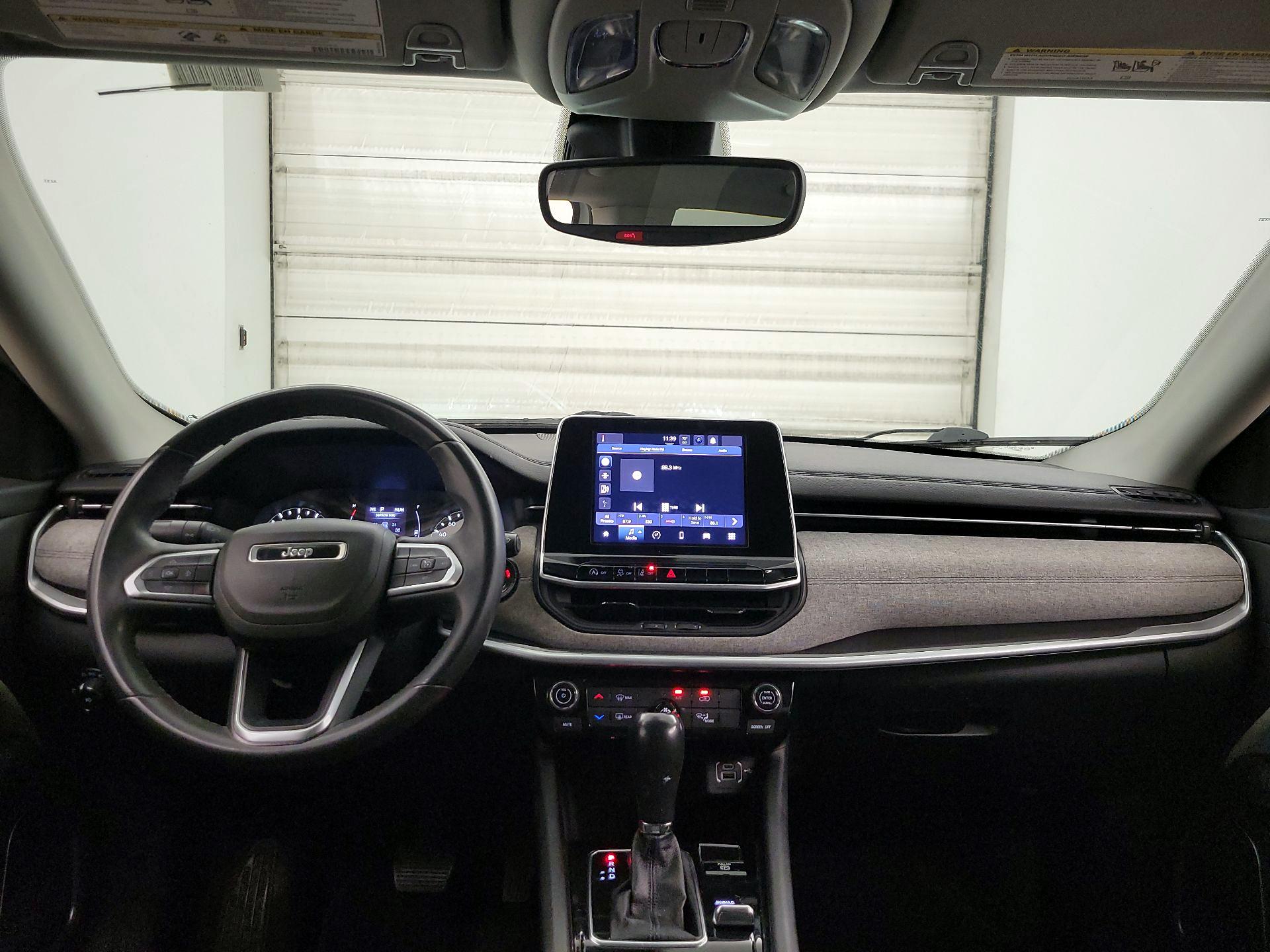 Thumbnail: 2022 Jeep Compass - 9