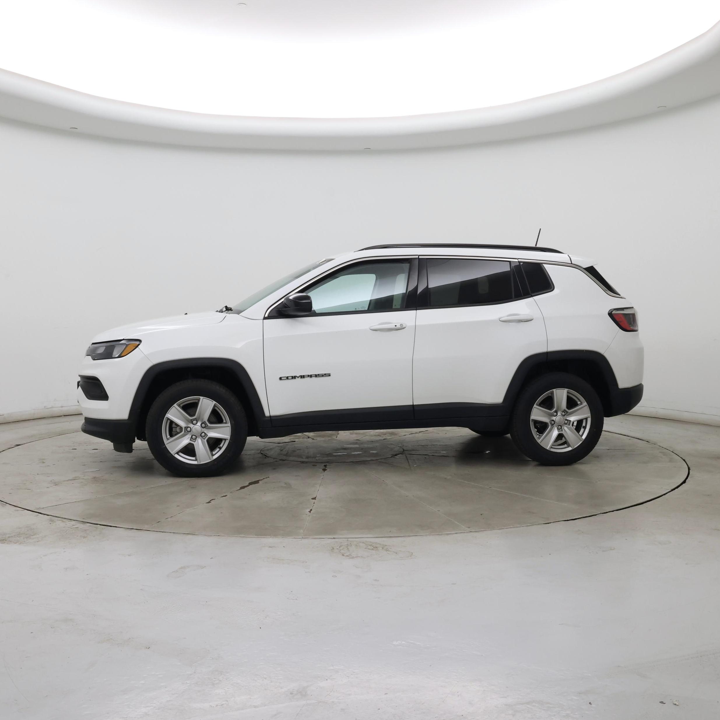 Thumbnail: 2022 Jeep Compass - 3