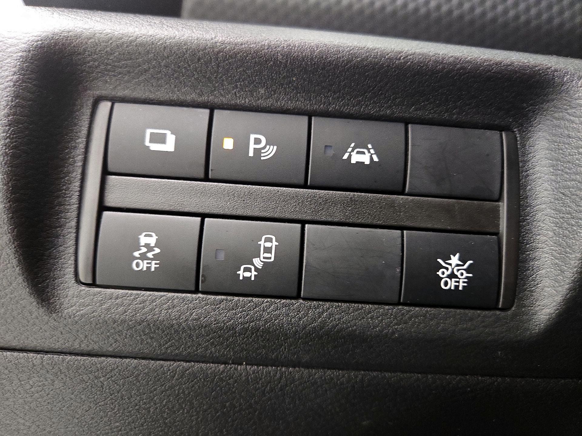 Thumbnail: 2023 Nissan Kicks - 13