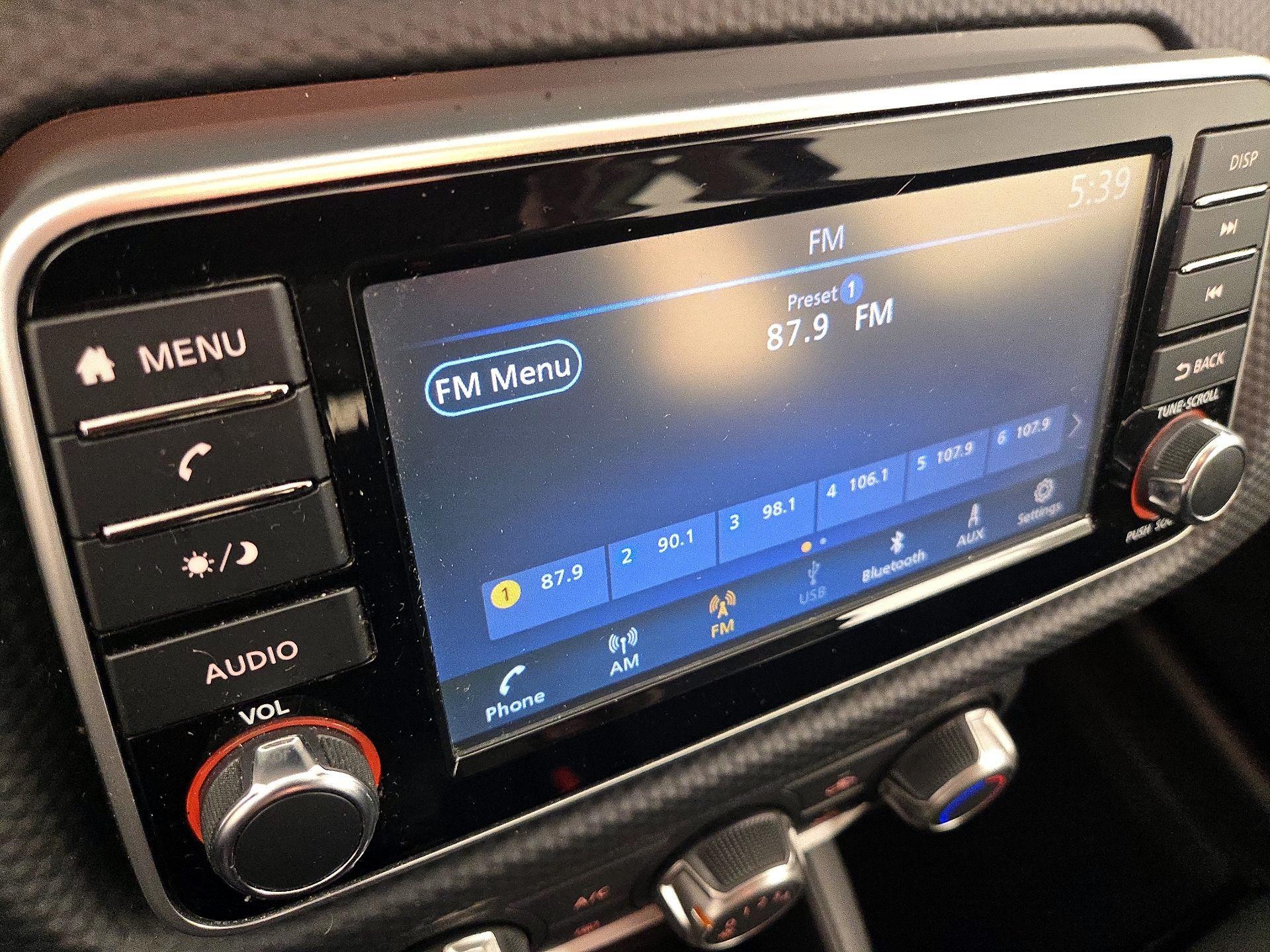 Thumbnail: 2023 Nissan Kicks - 15