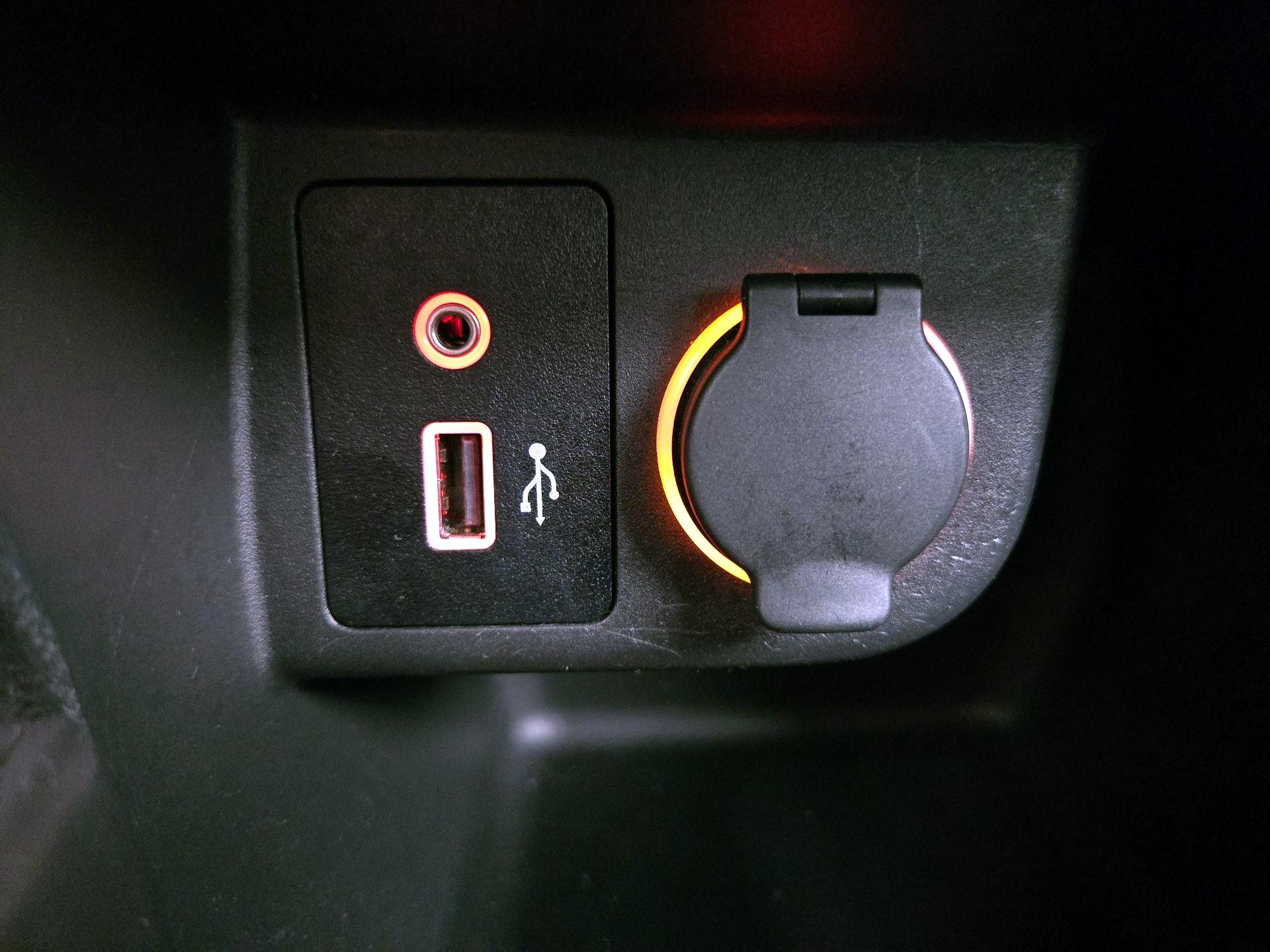 Thumbnail: 2023 Nissan Kicks - 18