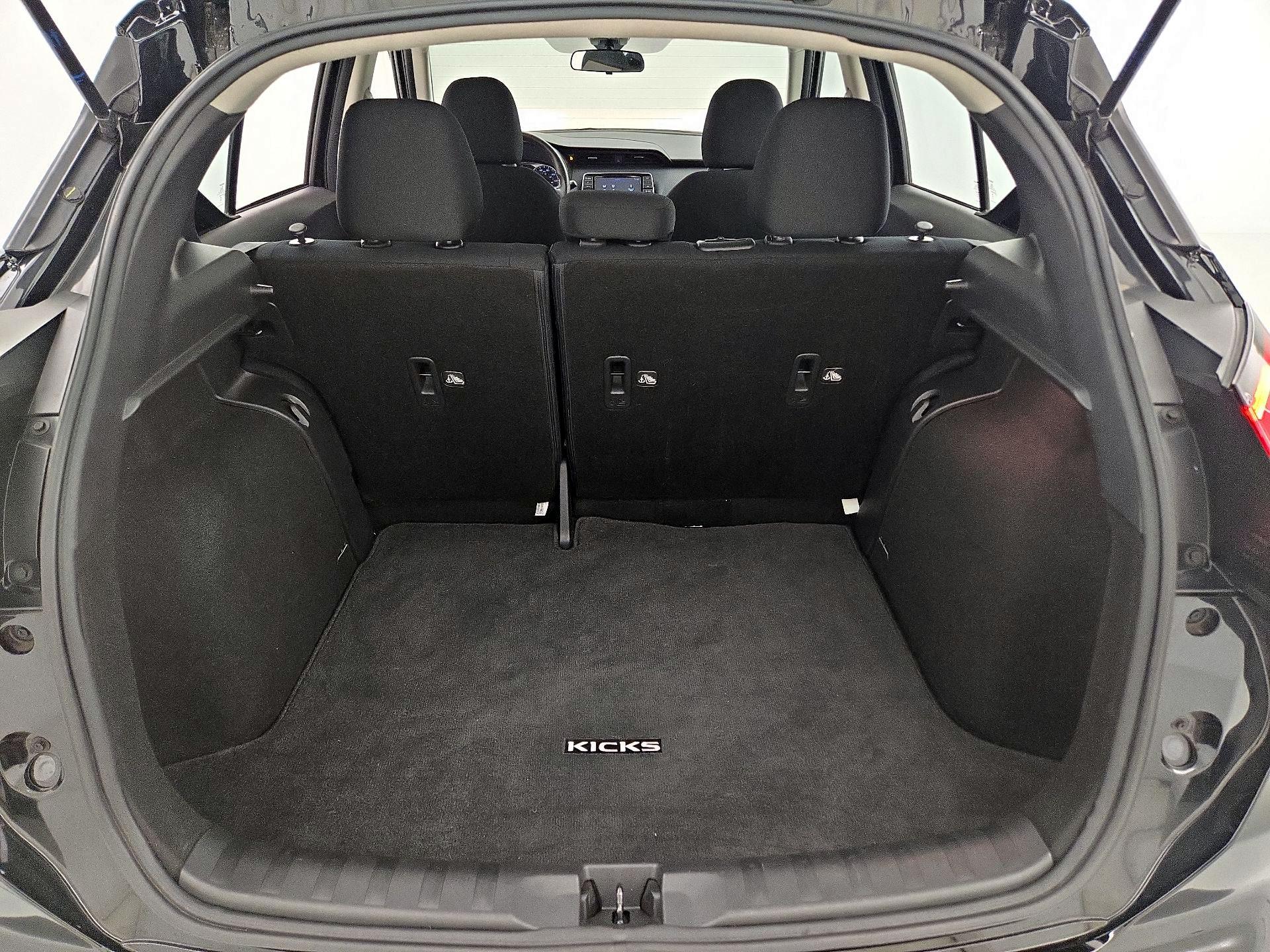 Thumbnail: 2023 Nissan Kicks - 20