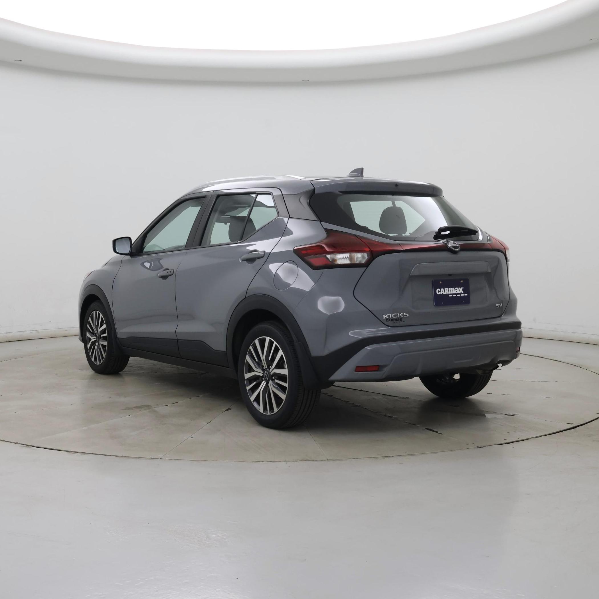 Thumbnail: 2023 Nissan Kicks - 2