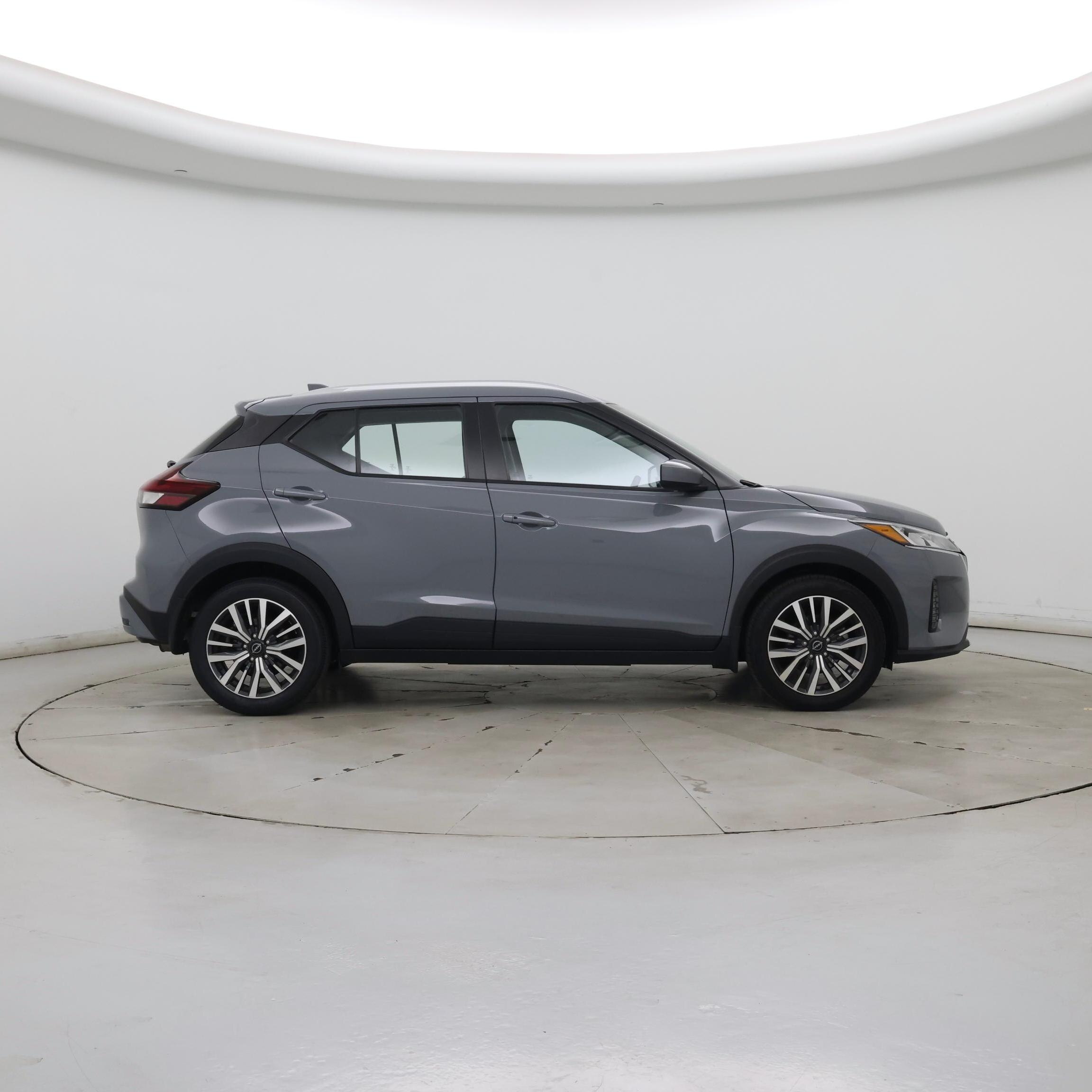 Thumbnail: 2023 Nissan Kicks - 7