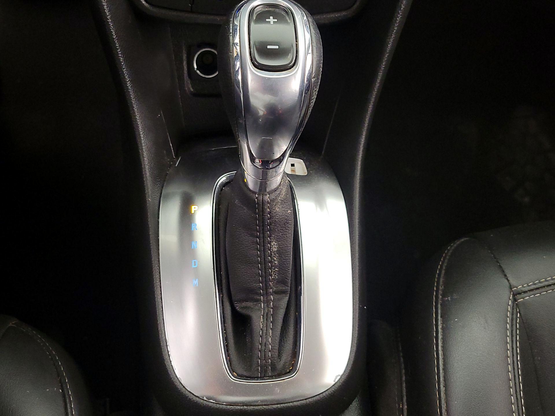 Thumbnail: 2016 Buick Encore - 18