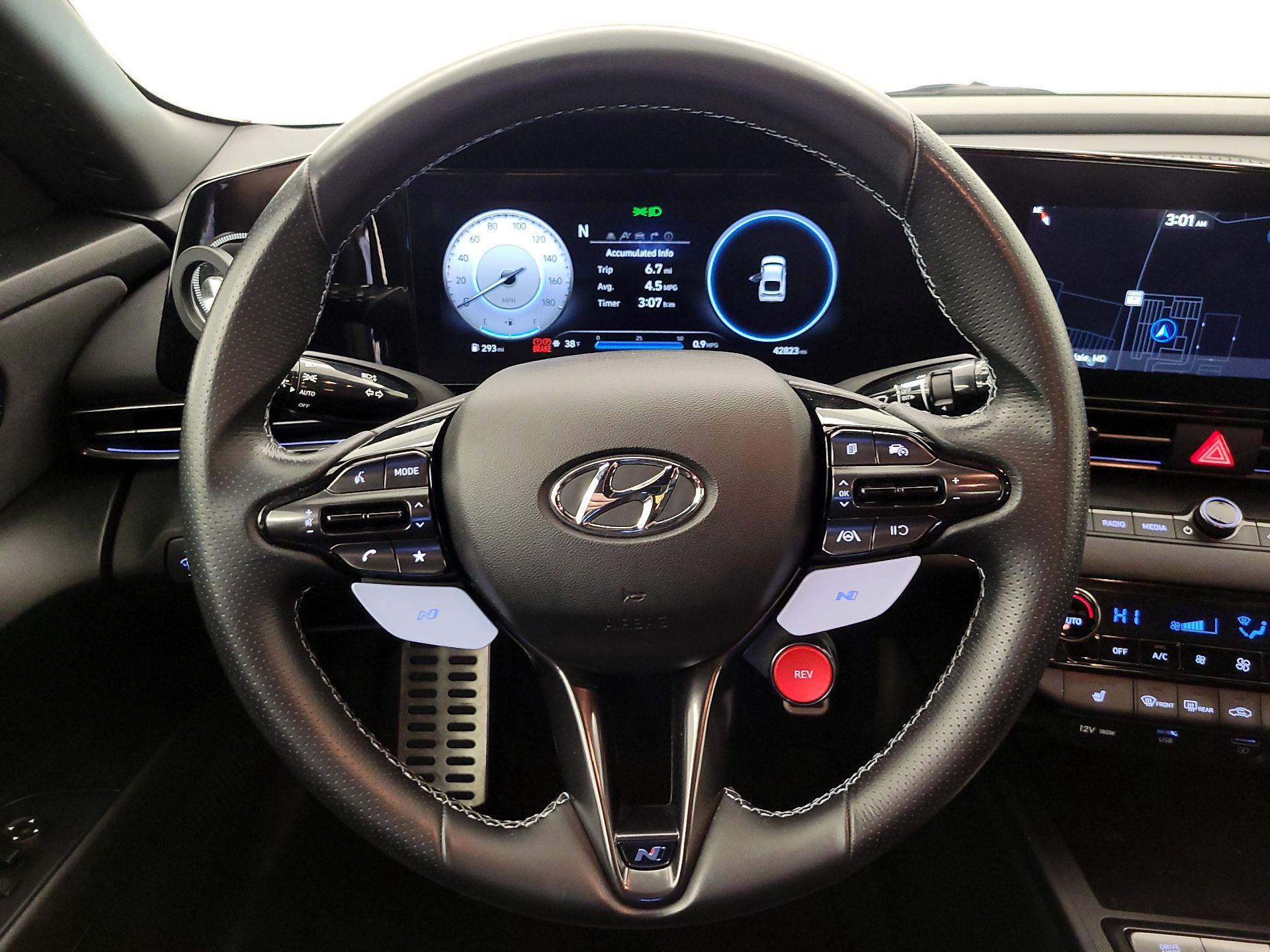 Thumbnail: 2022 Hyundai Elantra - 10