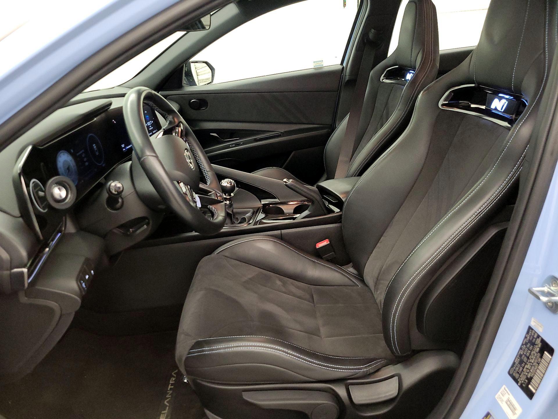 Thumbnail: 2022 Hyundai Elantra - 11