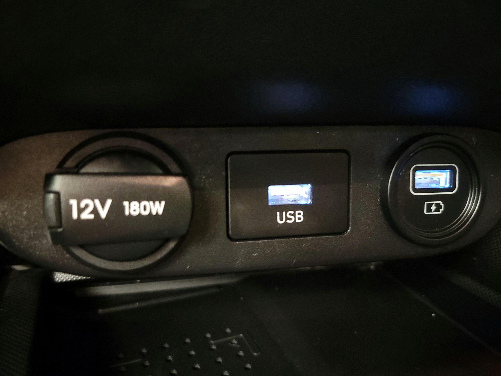 Thumbnail: 2022 Hyundai Elantra - 18