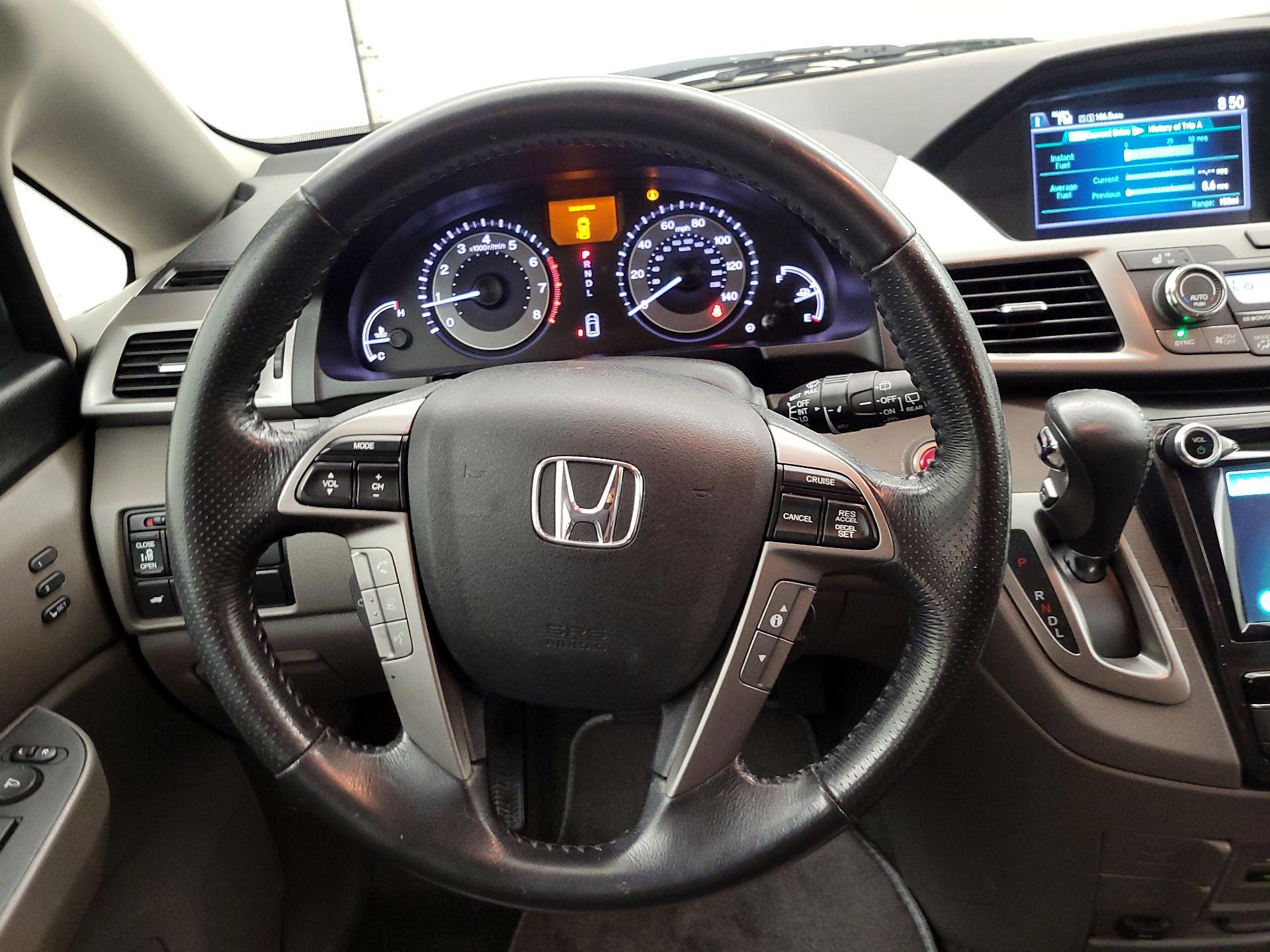 Thumbnail: 2016 Honda Odyssey - 10