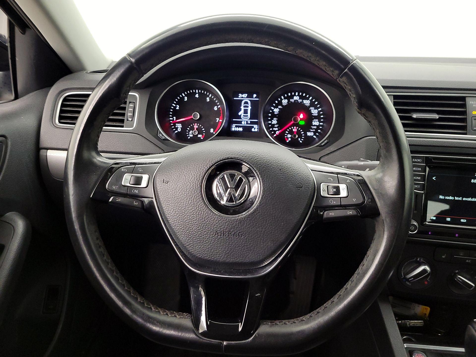 Thumbnail: 2018 Volkswagen Jetta - 10