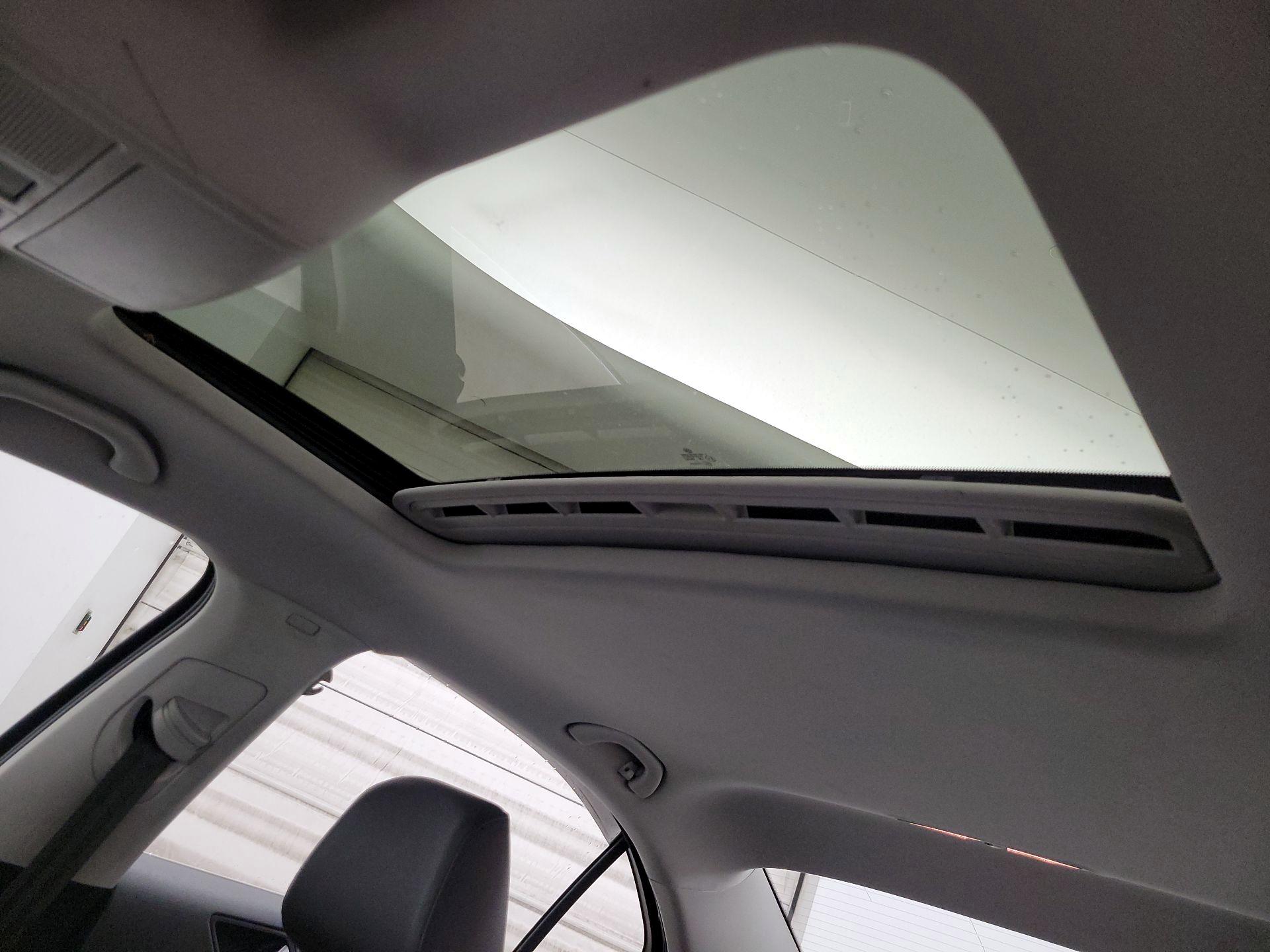 Thumbnail: 2018 Volkswagen Jetta - 19