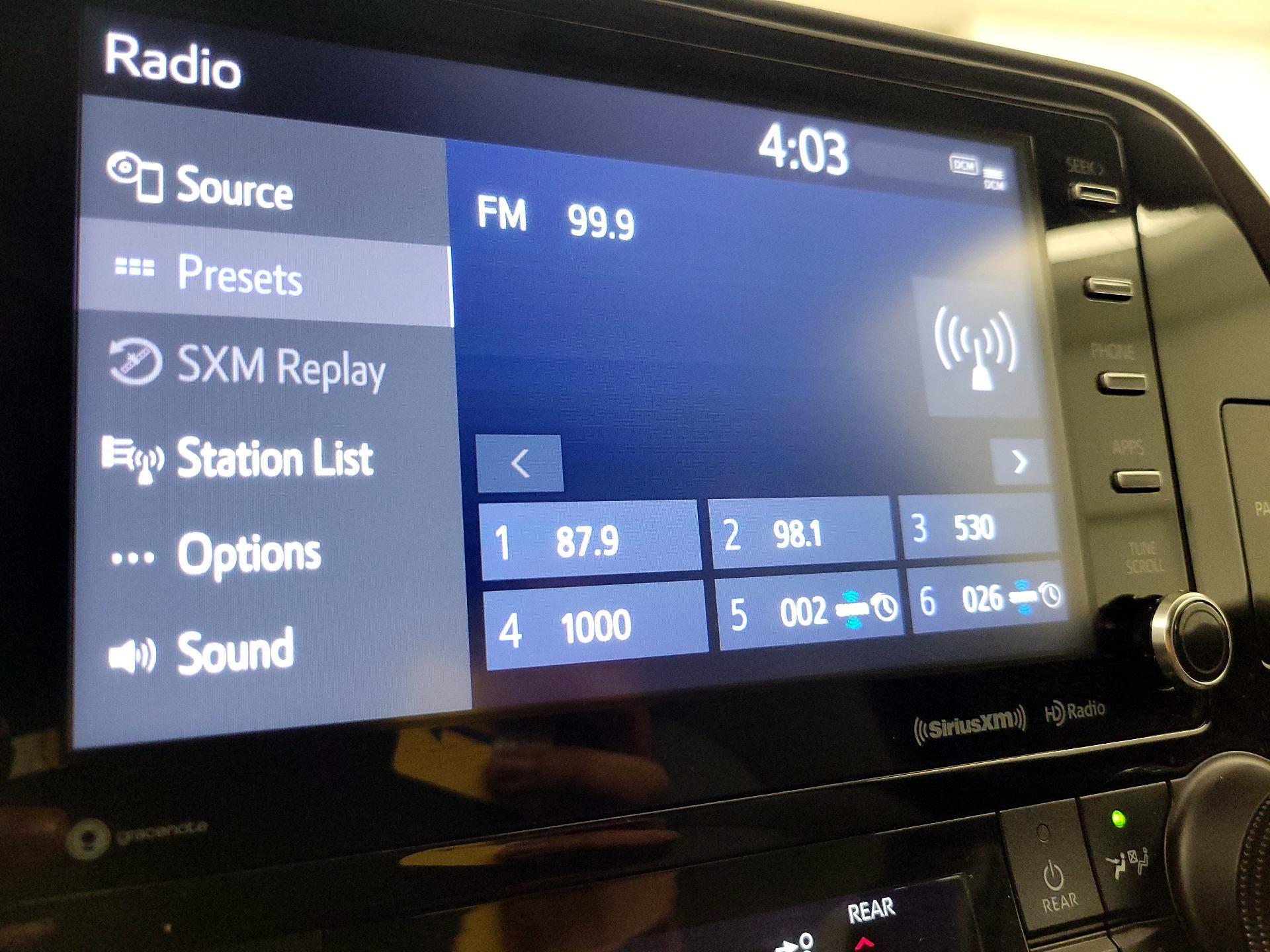 Thumbnail: 2022 Toyota Highlander - 15