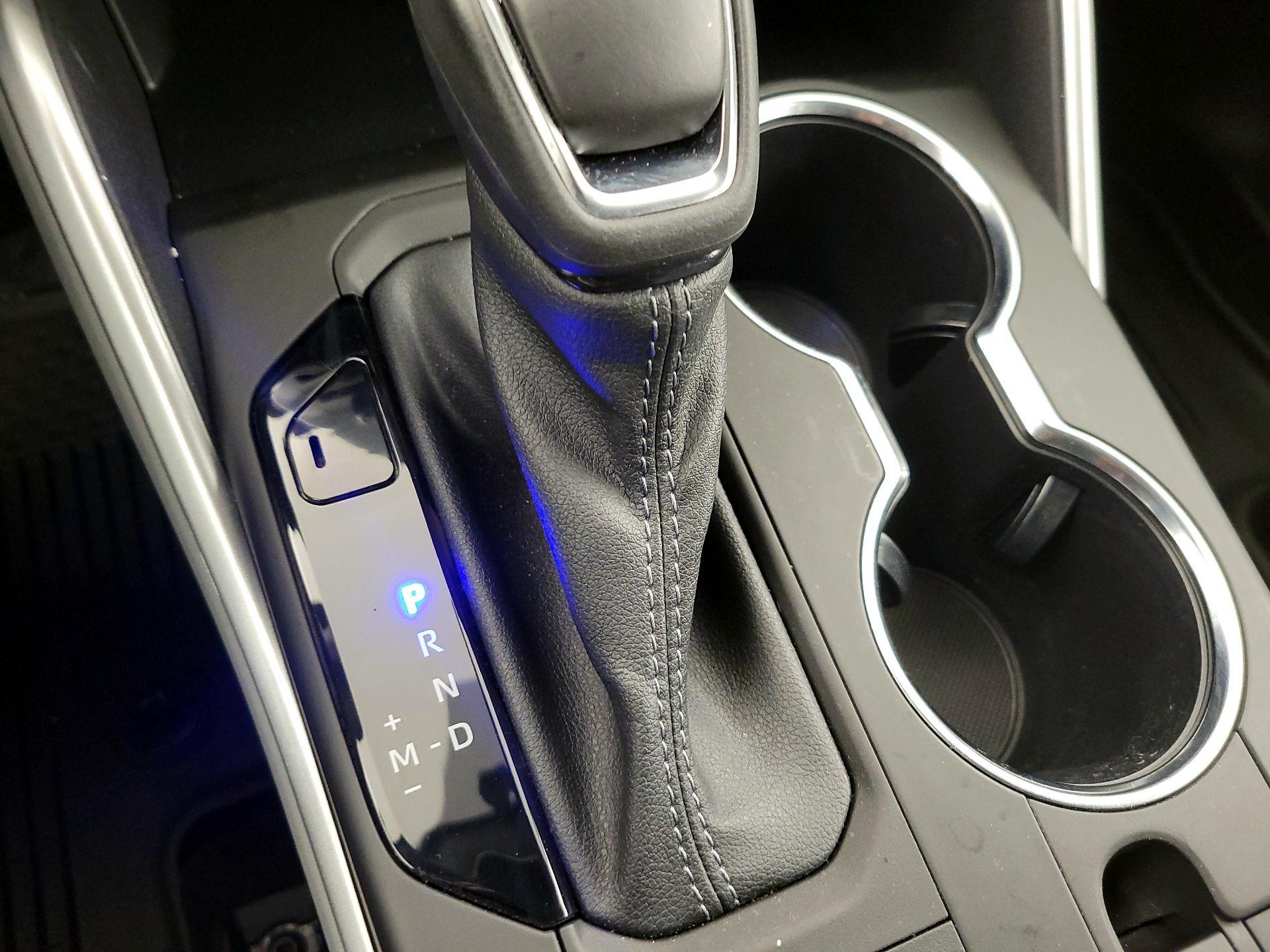 Thumbnail: 2022 Toyota Highlander - 17