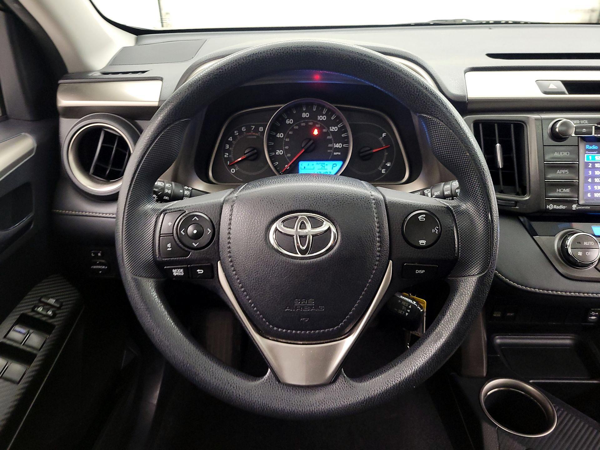 Thumbnail: 2014 Toyota RAV4 - 10