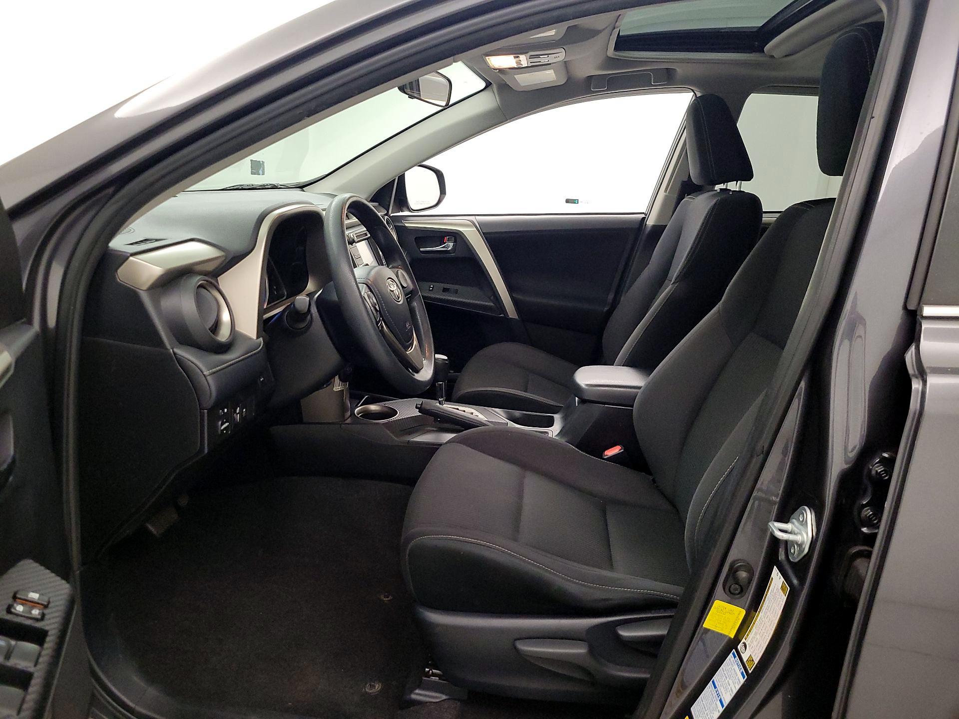 Thumbnail: 2014 Toyota RAV4 - 11