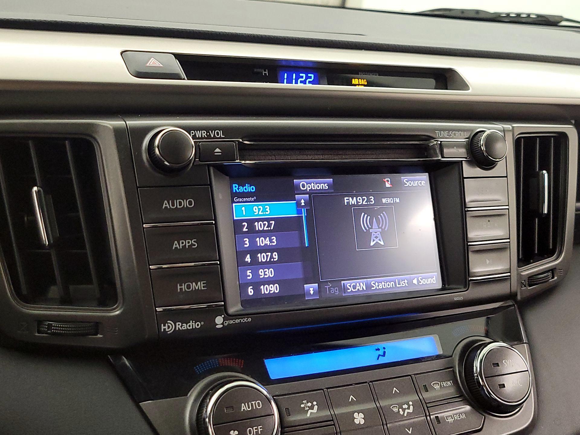 Thumbnail: 2014 Toyota RAV4 - 15