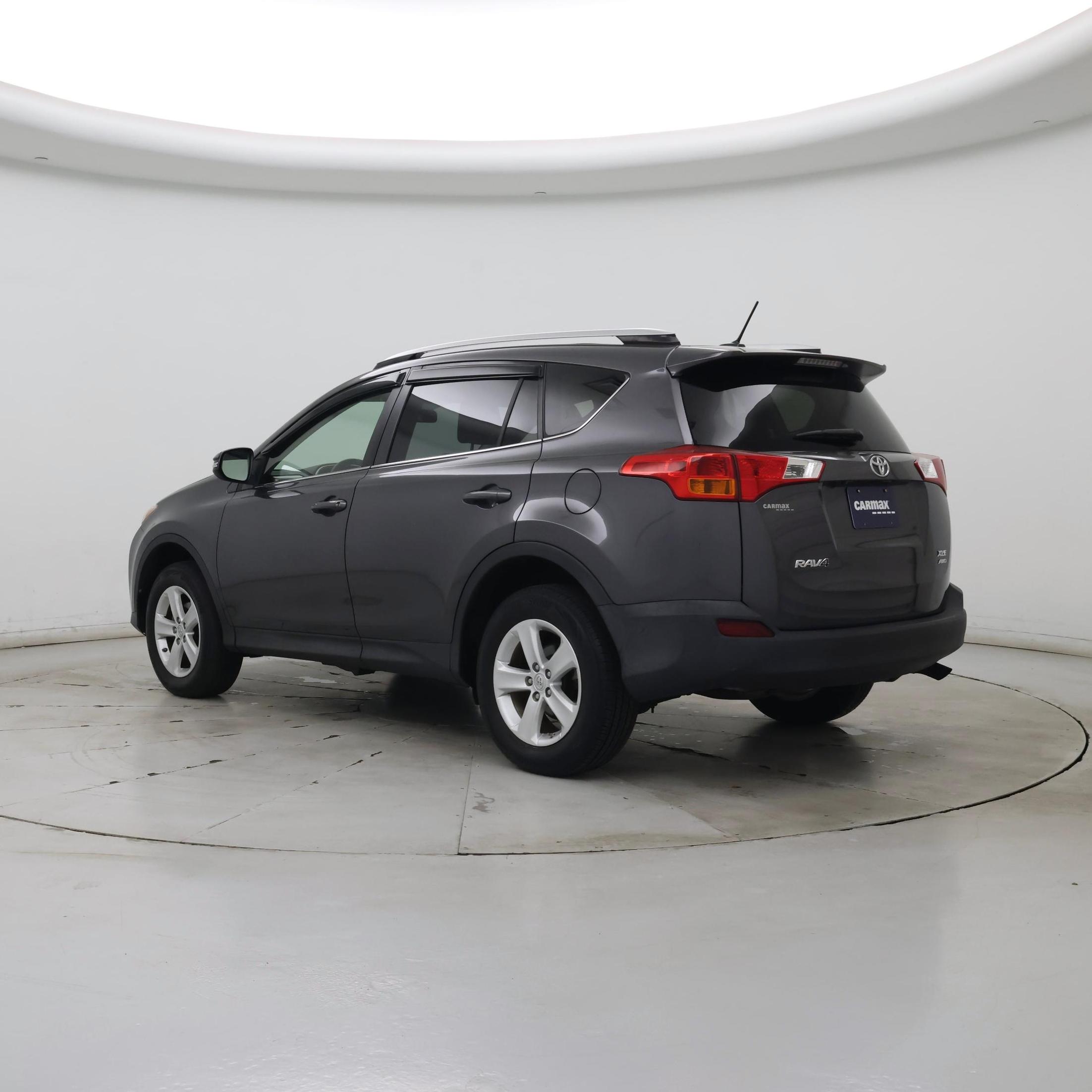 Thumbnail: 2014 Toyota RAV4 - 2