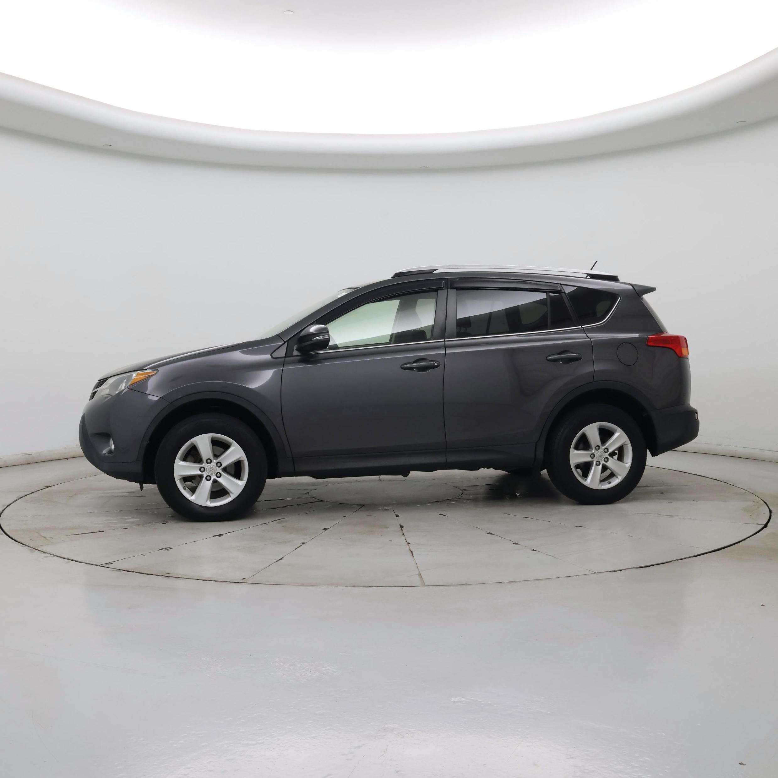 Thumbnail: 2014 Toyota RAV4 - 3