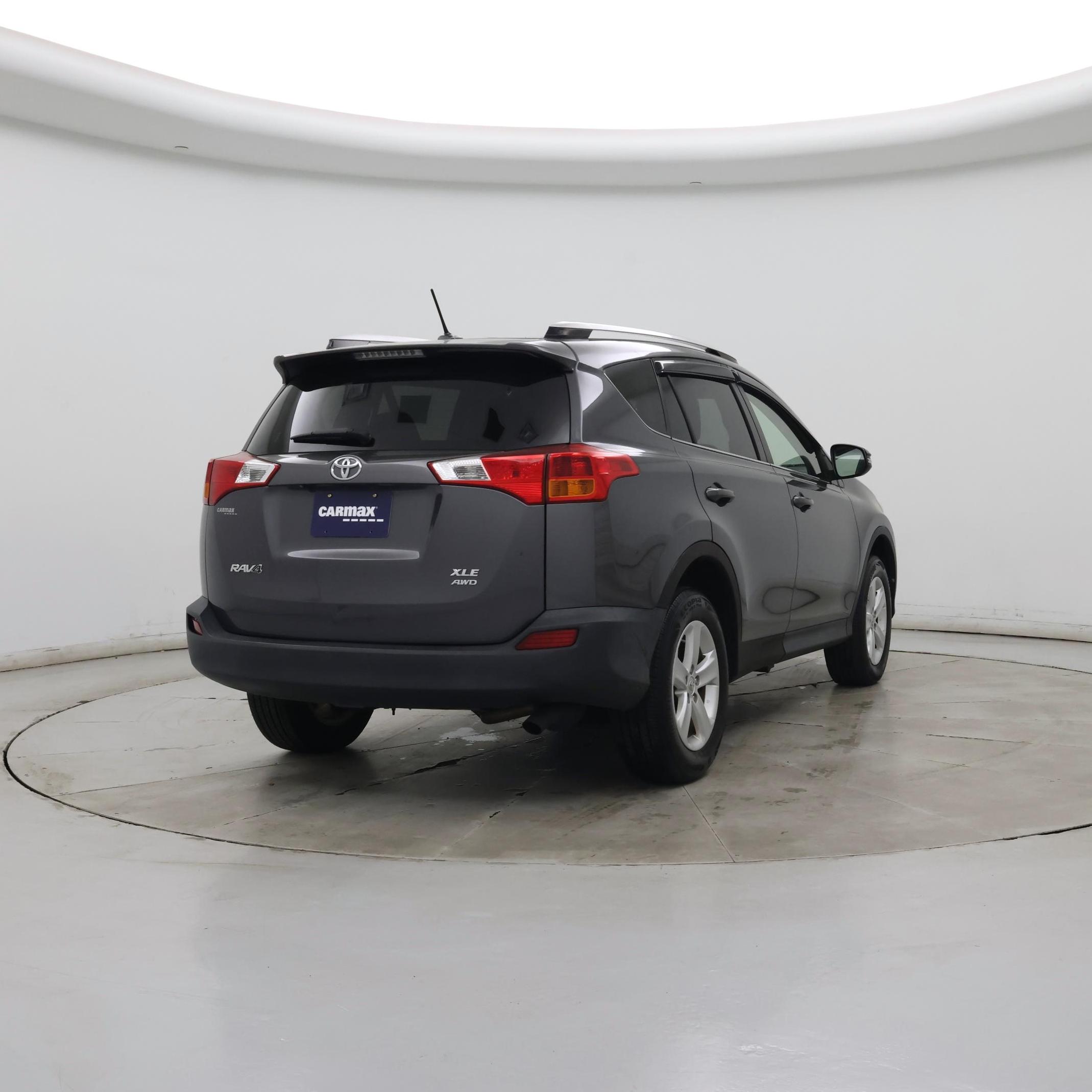 Thumbnail: 2014 Toyota RAV4 - 8