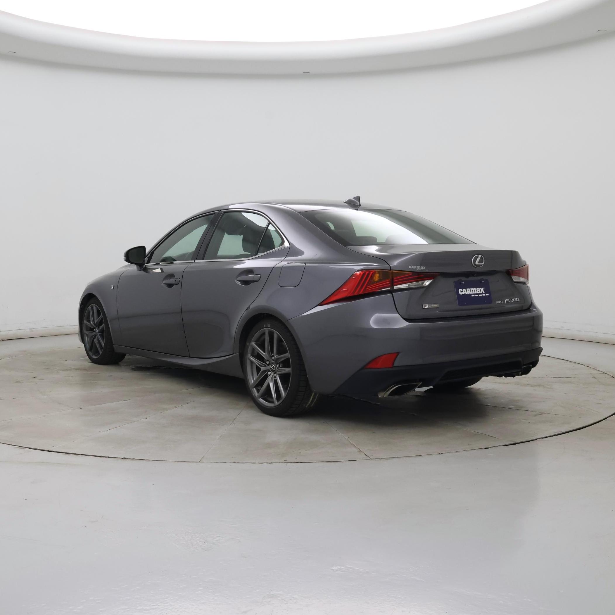 Thumbnail: 2017 Lexus IS - 2